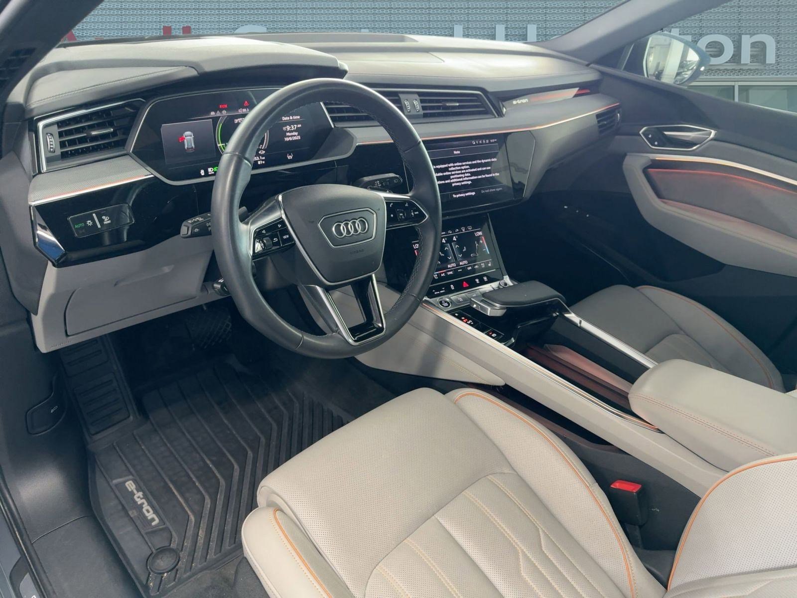 2024 Audi Q8 E-tron Prestige photo 4