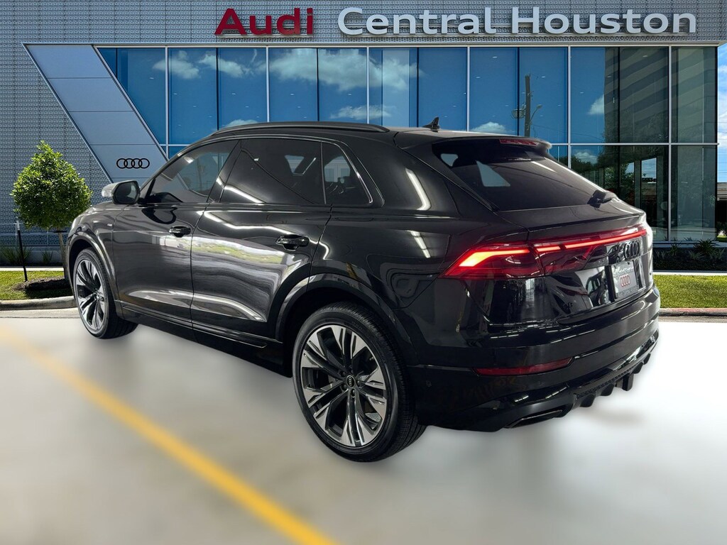 New 2026 Audi Q8 Premium Plus SUV