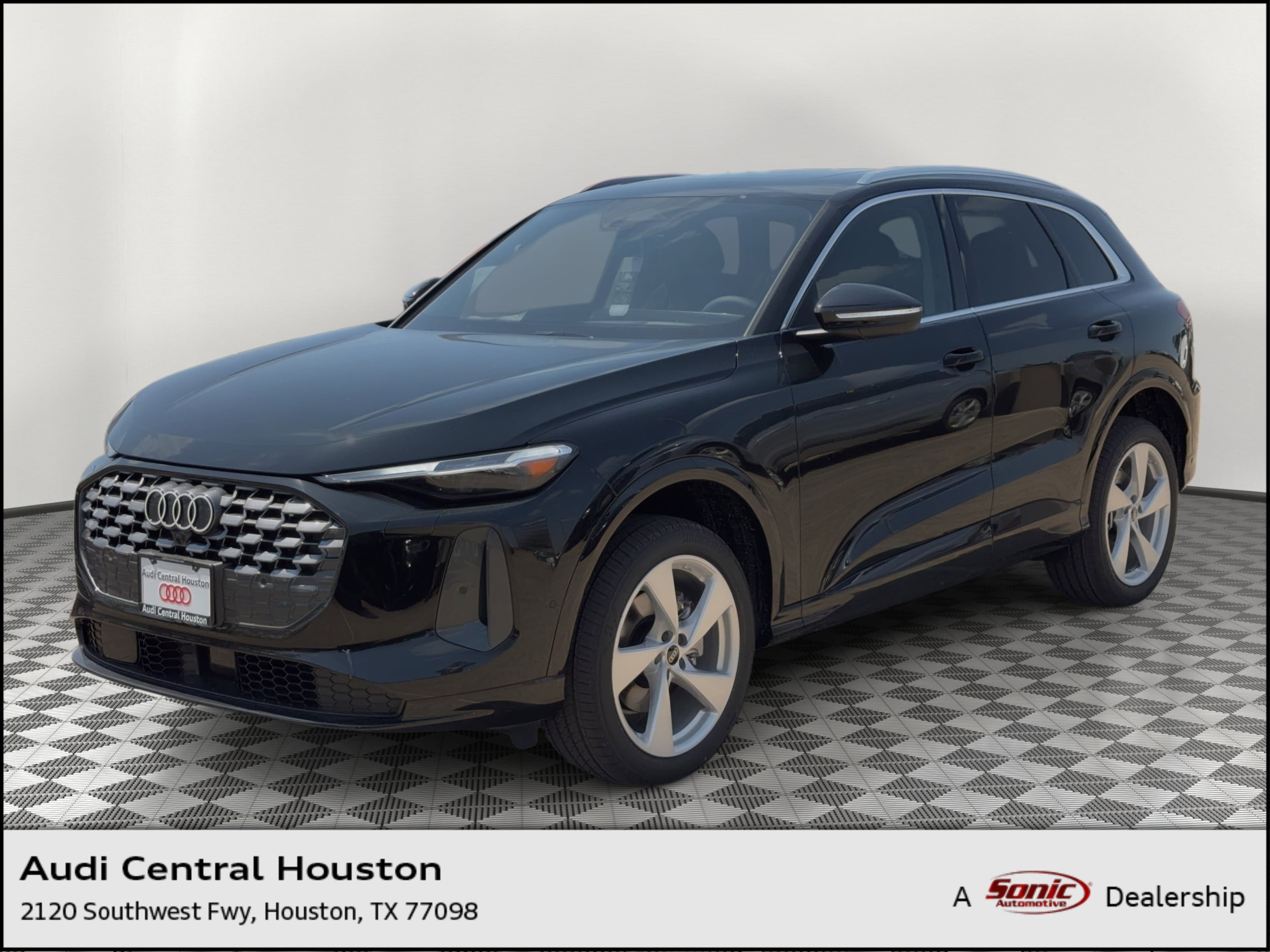 2026 Audi Q5 Premium Plus quattro's photo