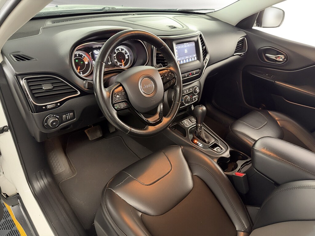 Used 2021 Jeep Cherokee Altitude SUV