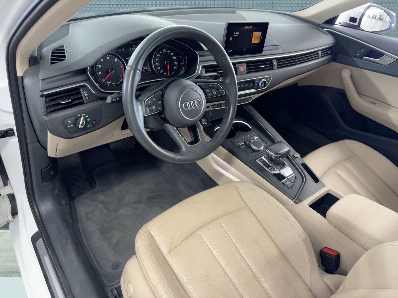 2019 Audi A4 Premium photo 3