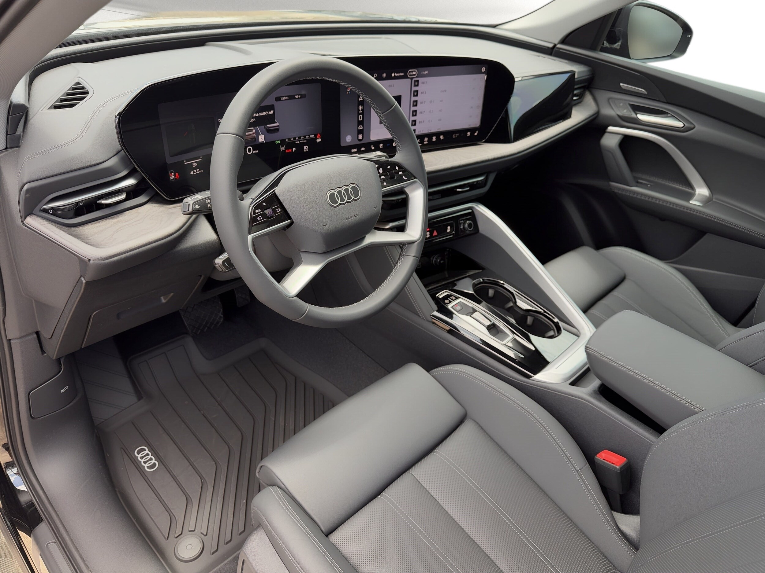 Q5 Sportback Premium Plus SUV