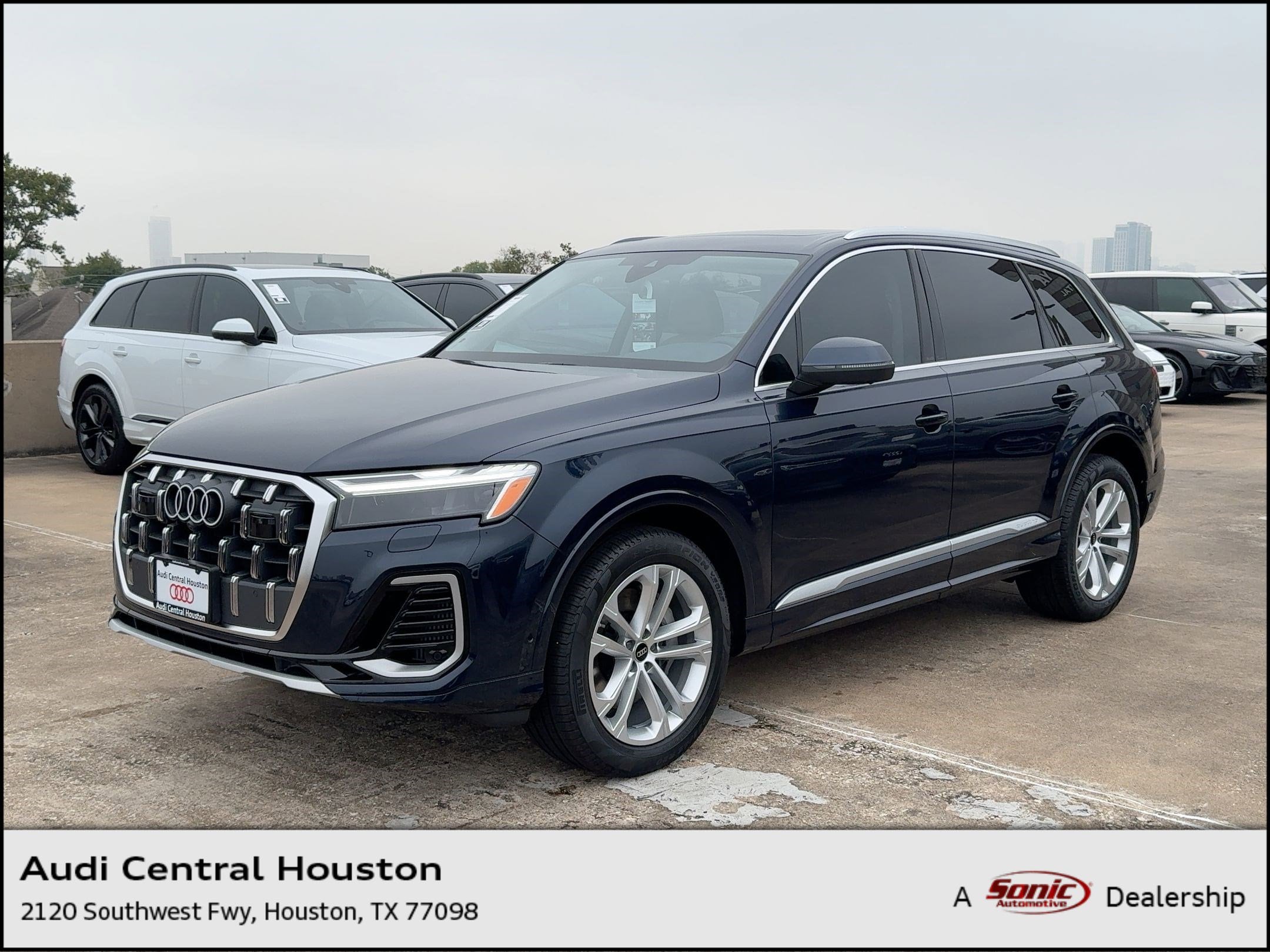 2026 Audi Q7 Premium Plus's photo