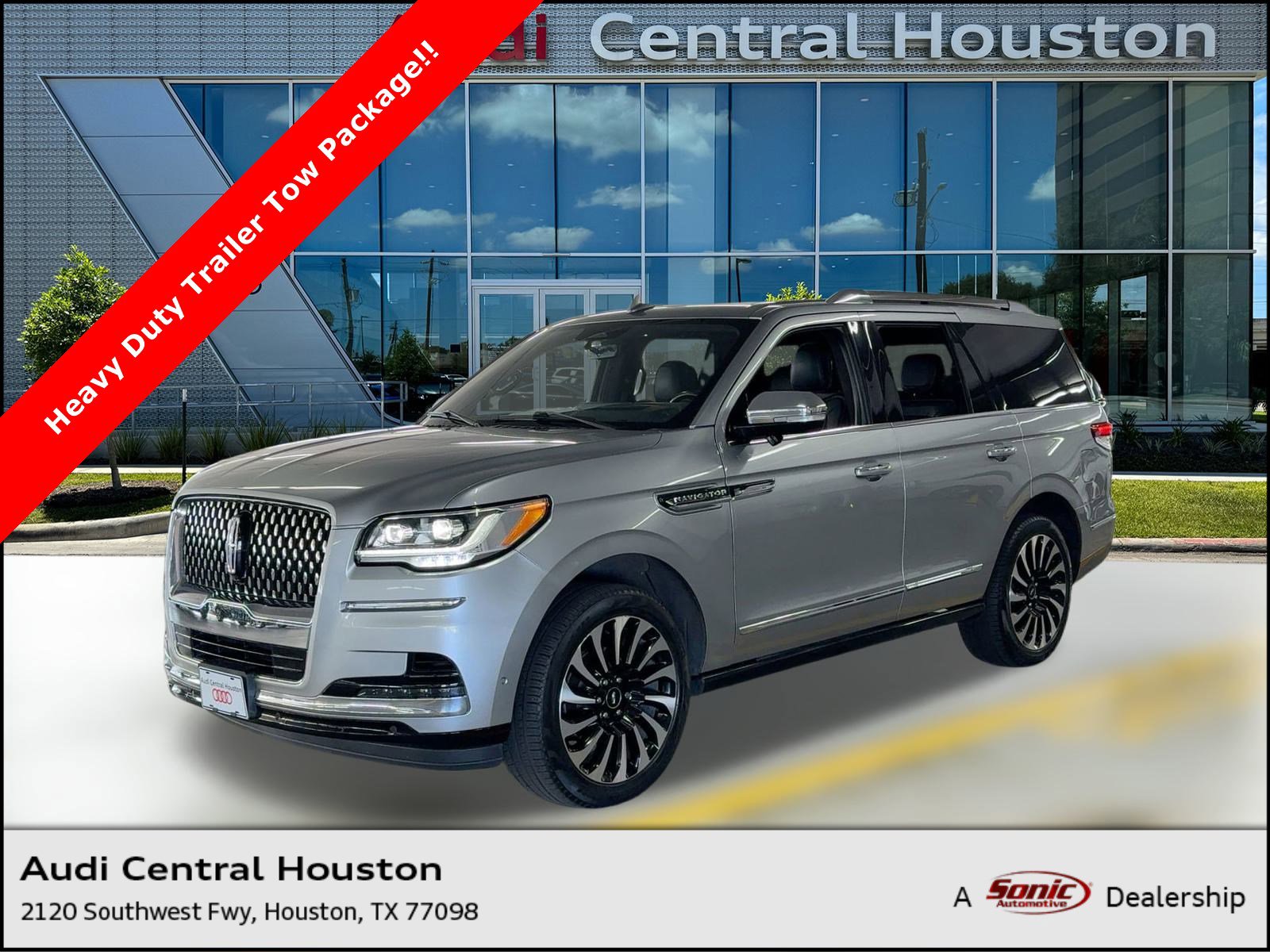 2022 Lincoln Navigator Black Label's photo