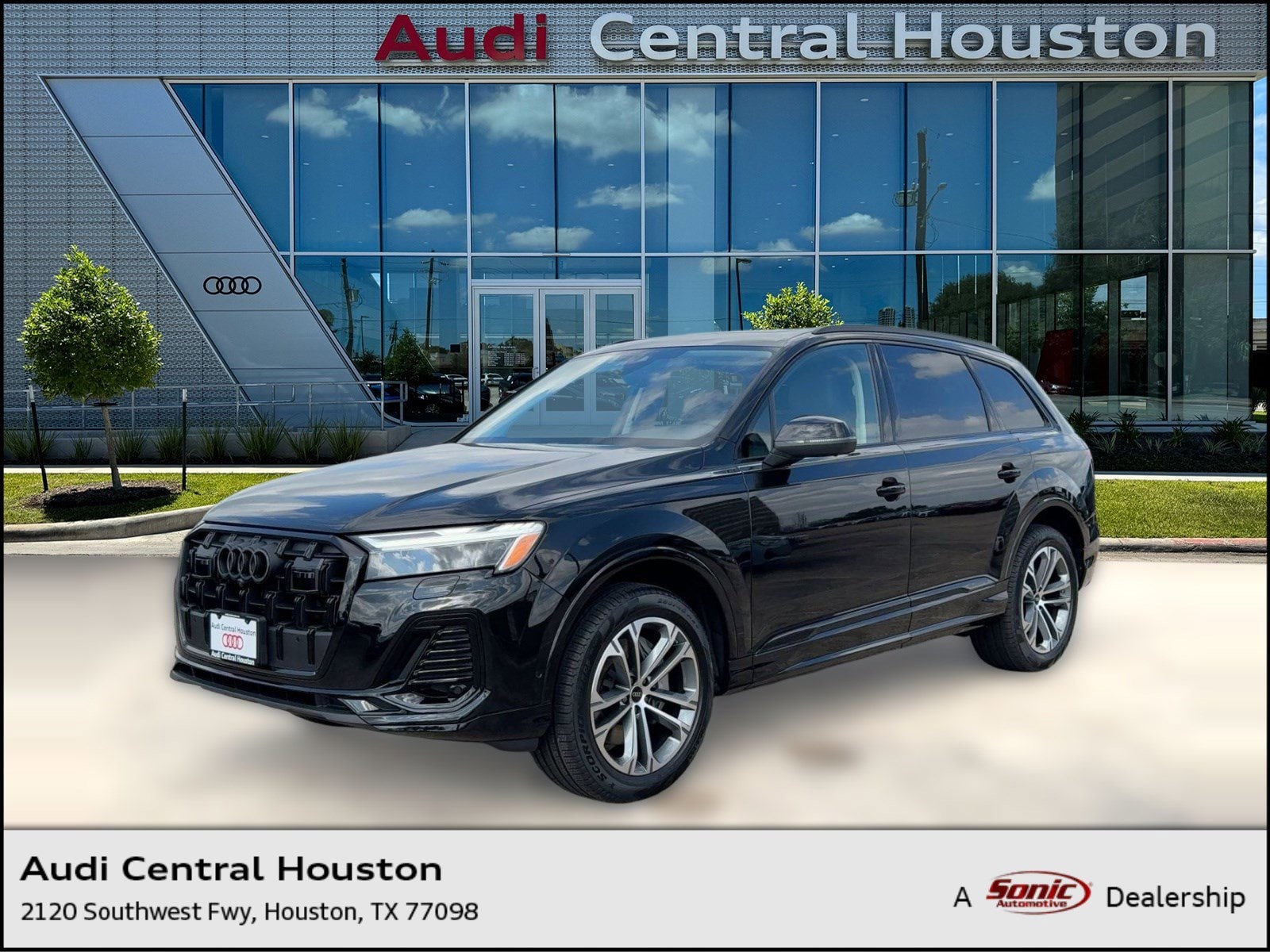 2026 Audi Q7 Premium's photo