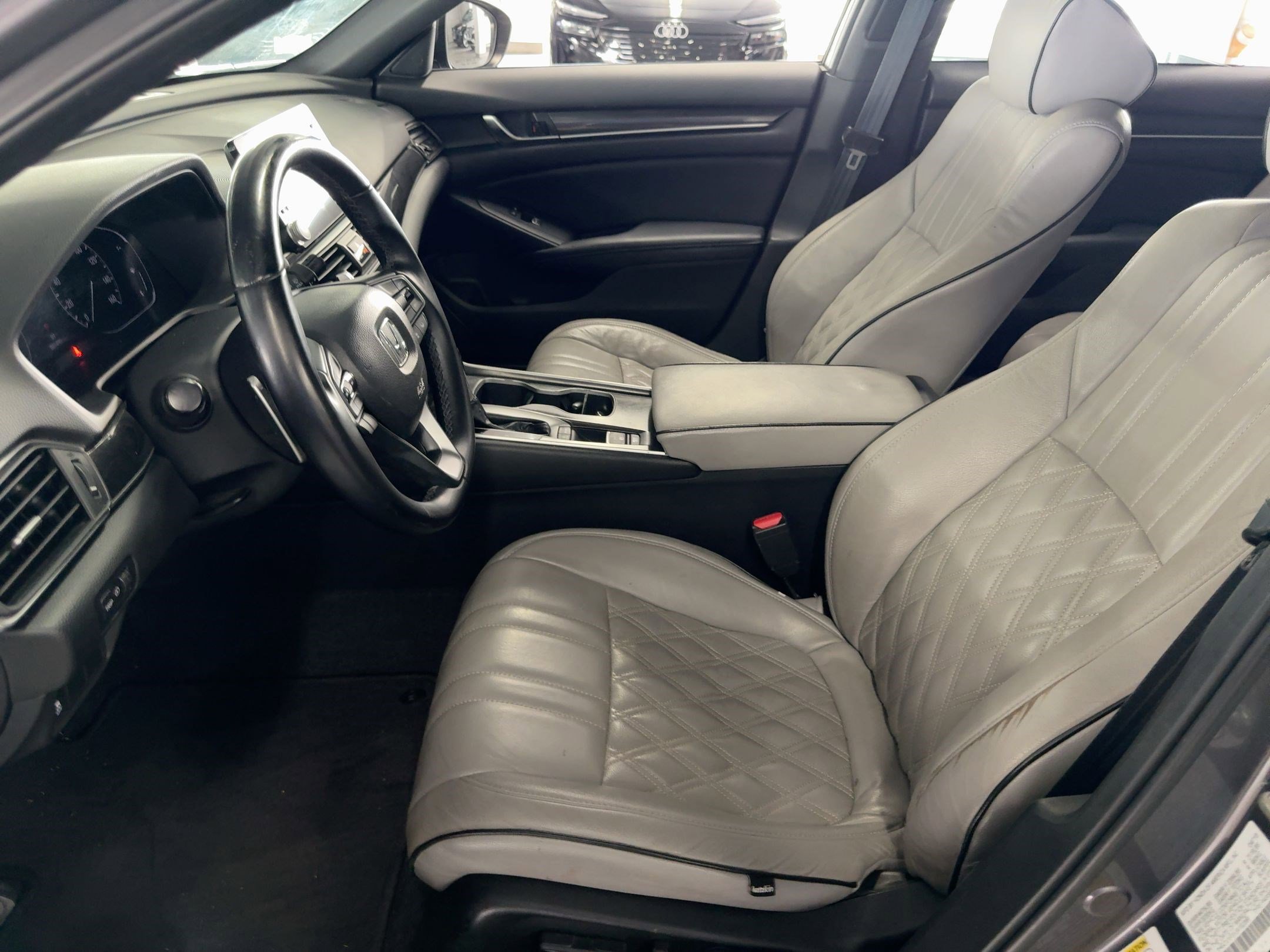 2018 Honda Accord Sport 1.5T photo 4
