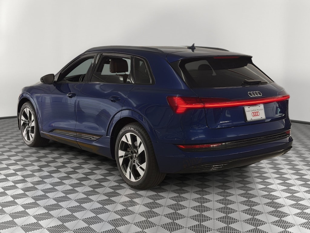 Used 2022 Audi e-tron Premium SUV