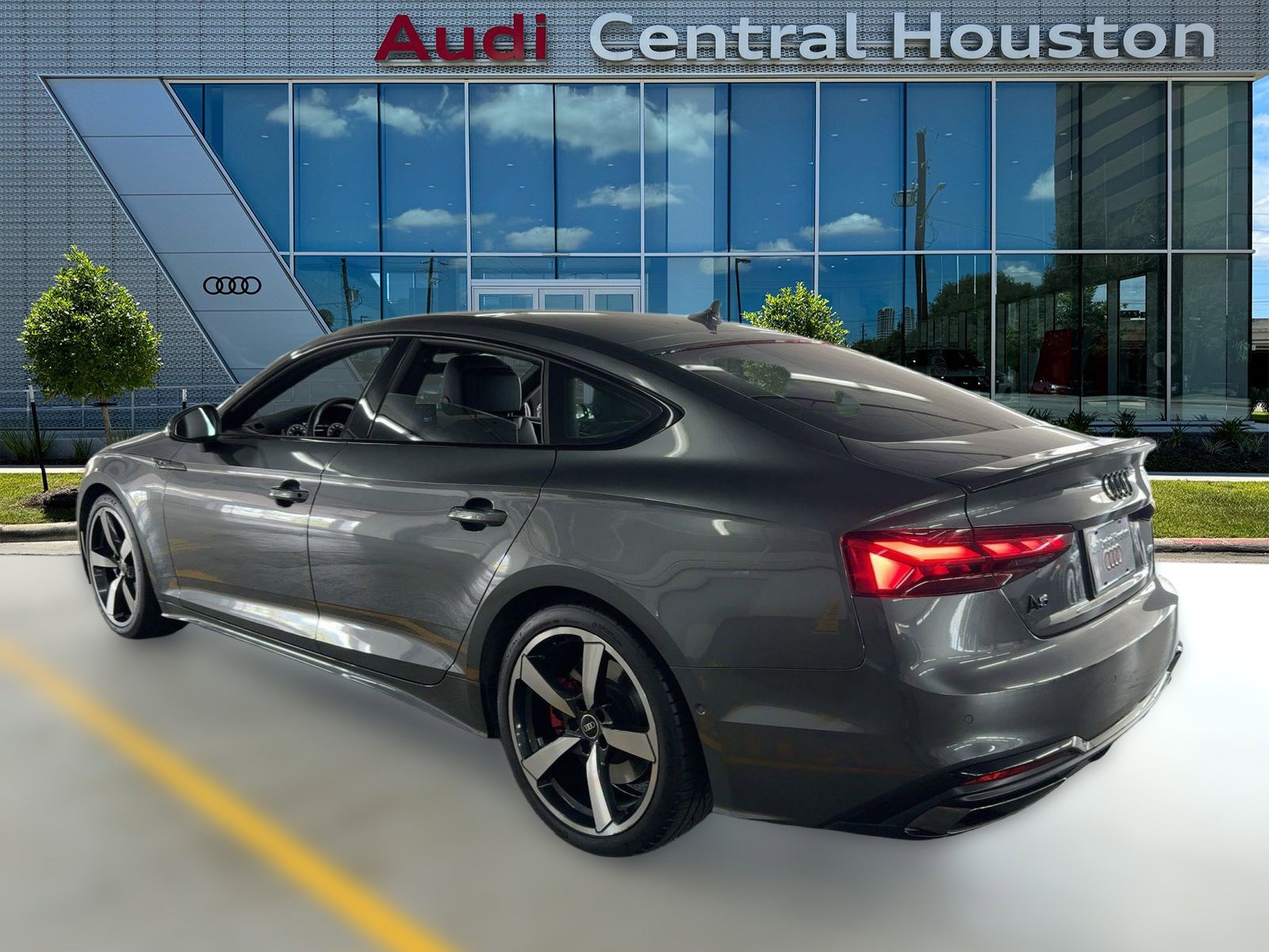 2023 Audi A5 S line Quattro Prestige photo 3