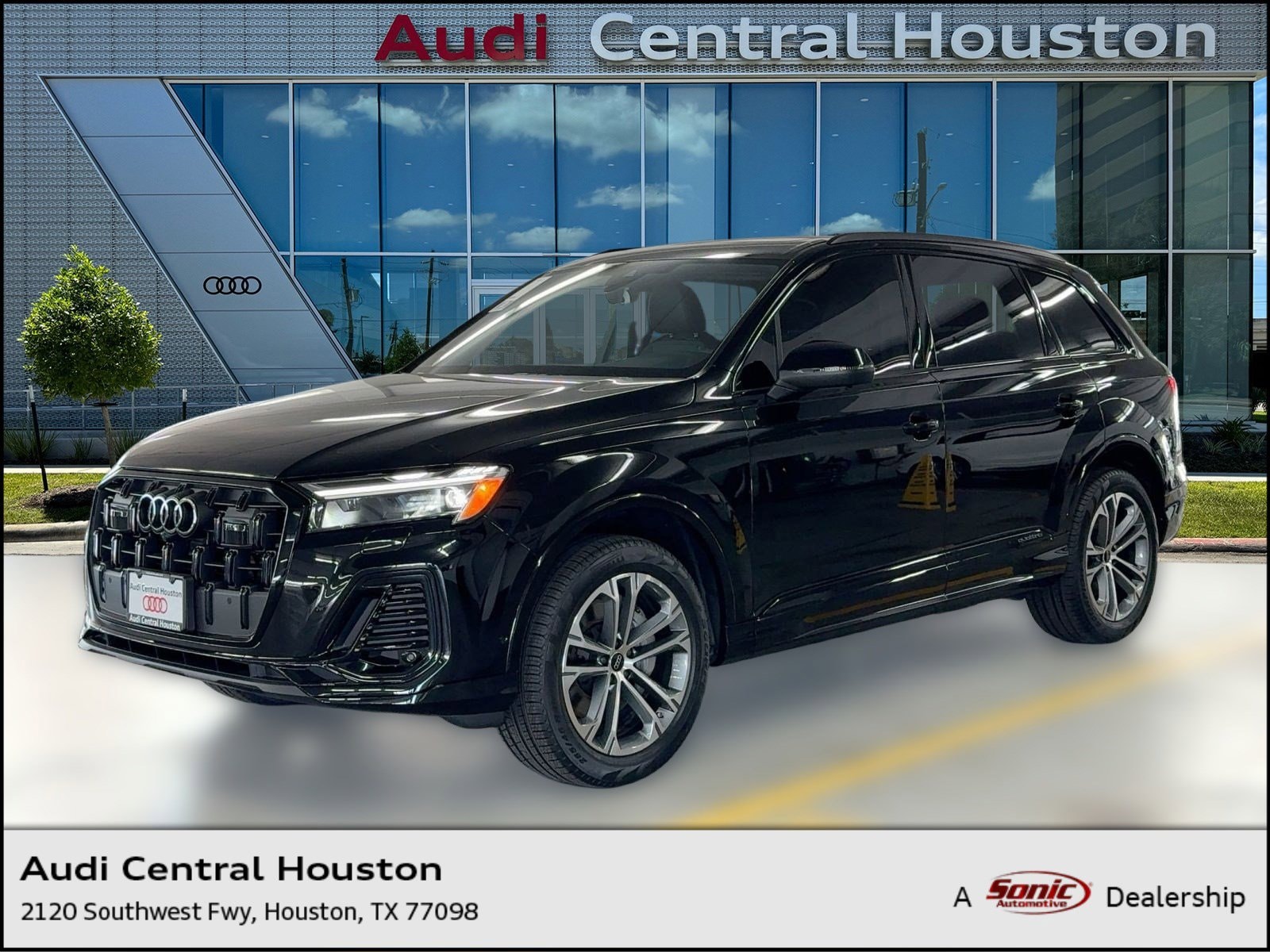 2026 Audi Q7 Premium's photo