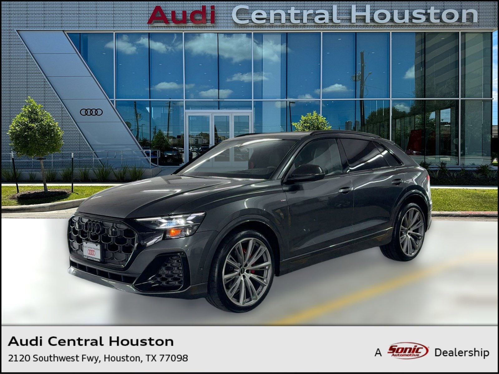 2026 Audi Q8 Prestige's photo