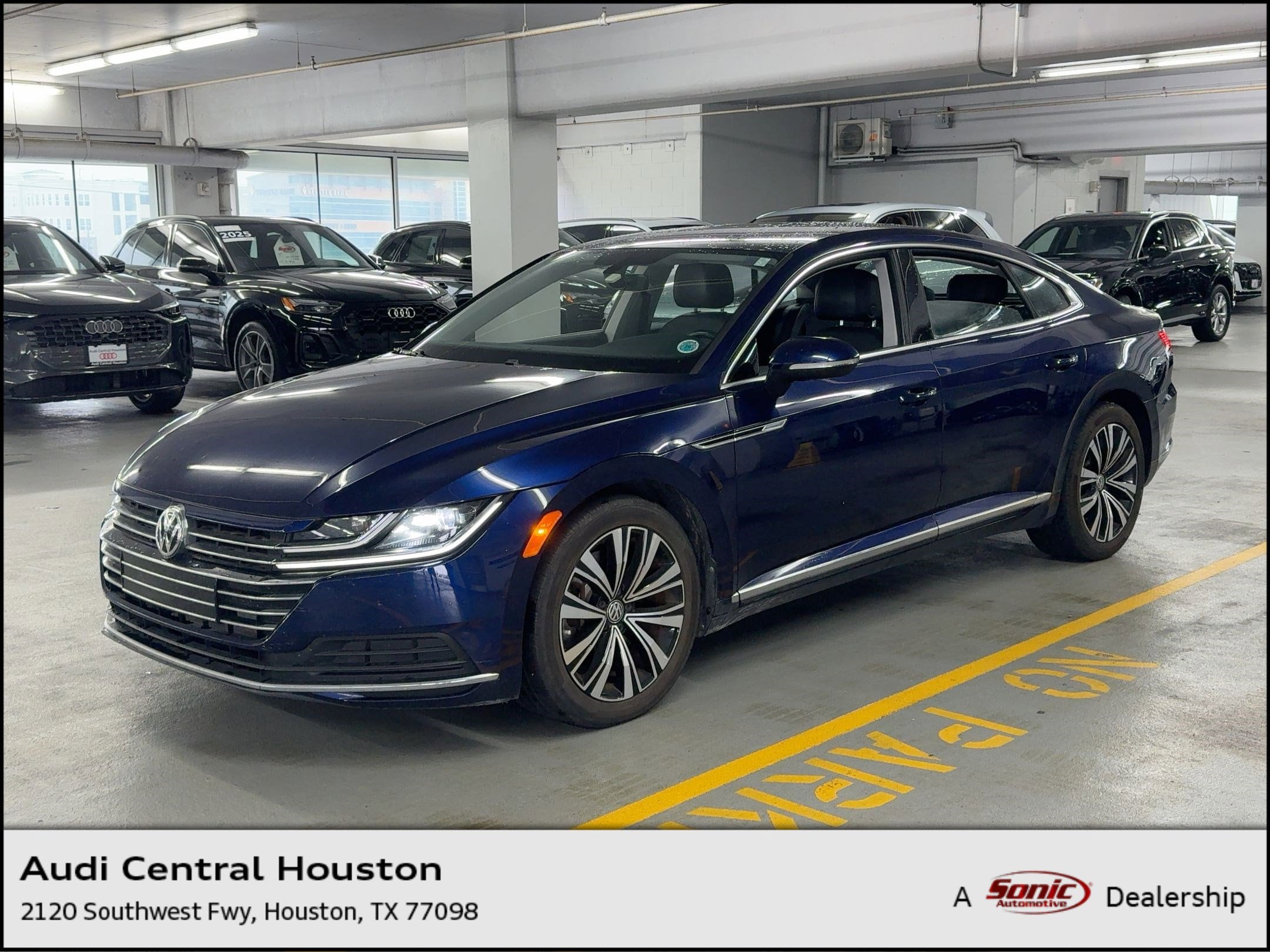 2019 Volkswagen Arteon SE's photo