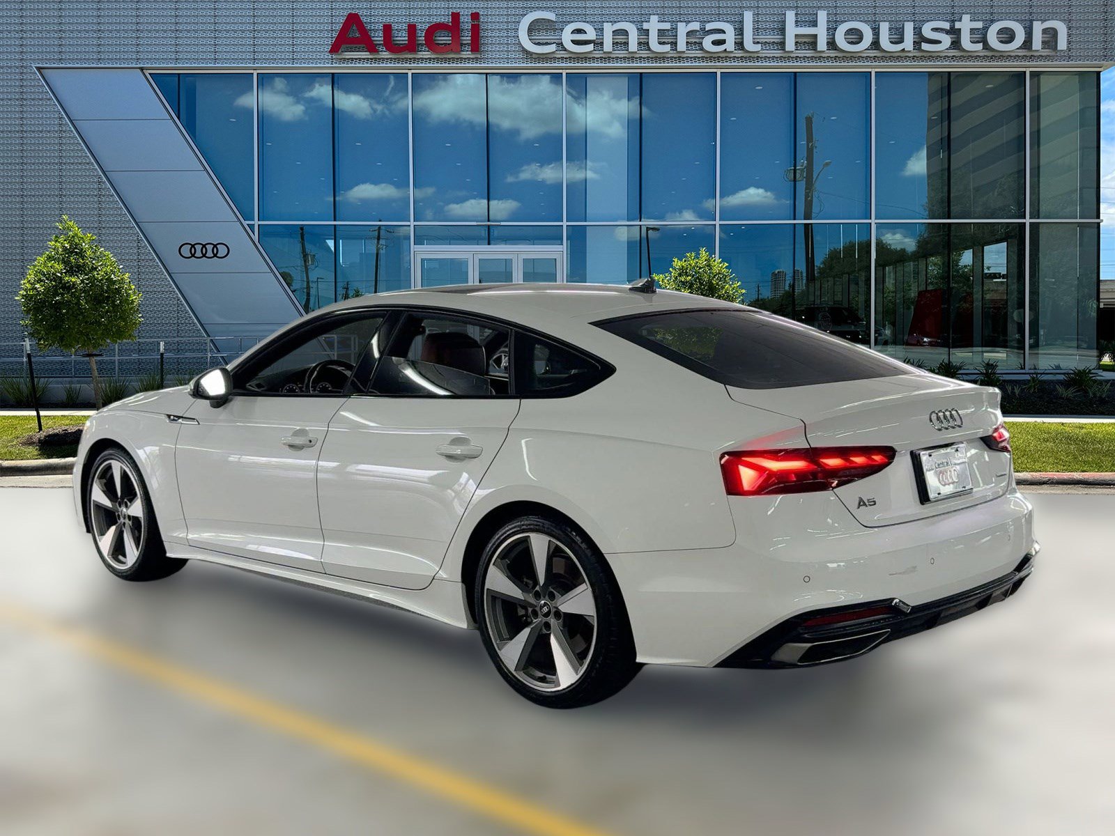 2021 Audi A5 S line Premium Plus photo 2