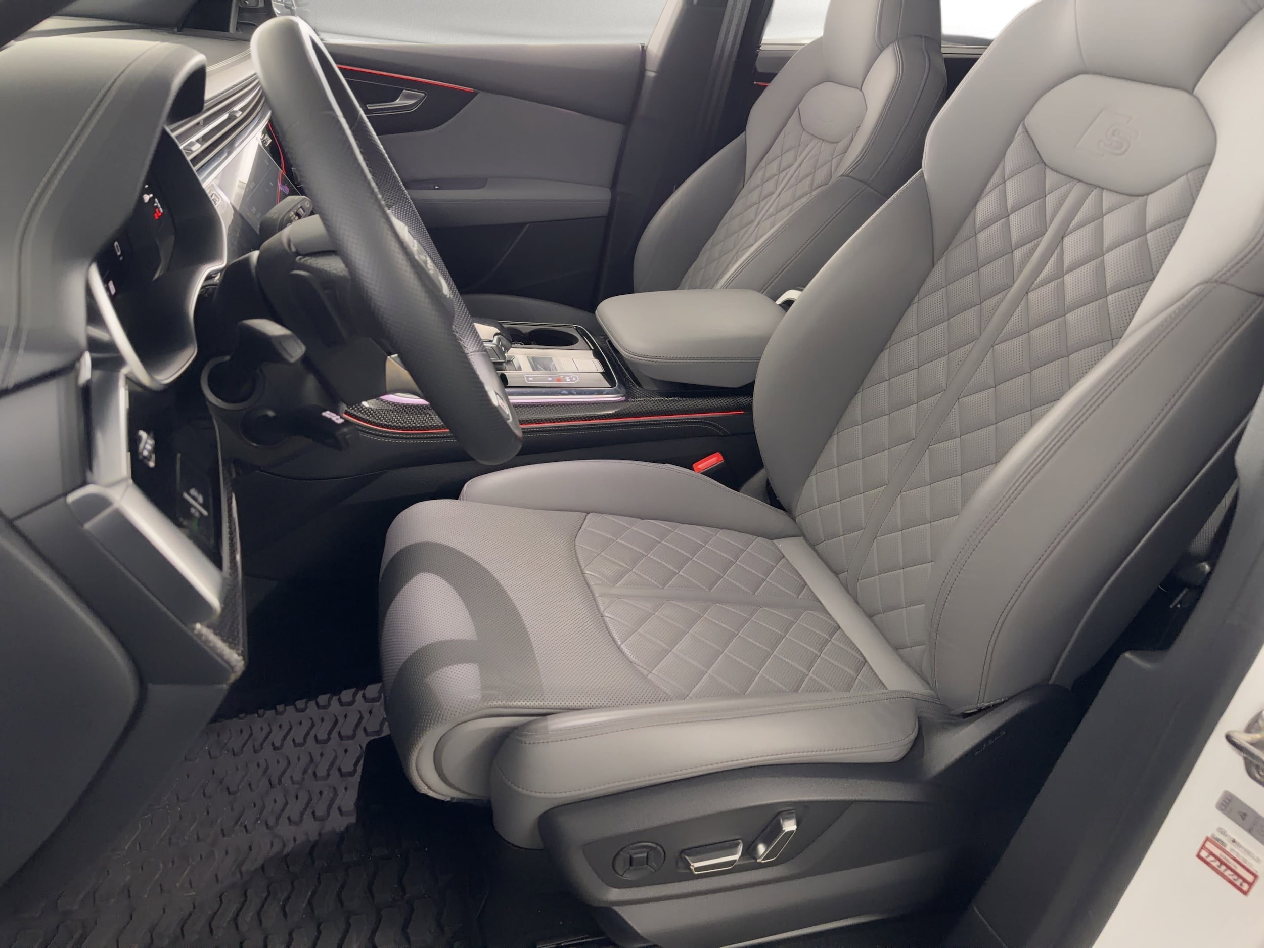 SQ8 Prestige SUV