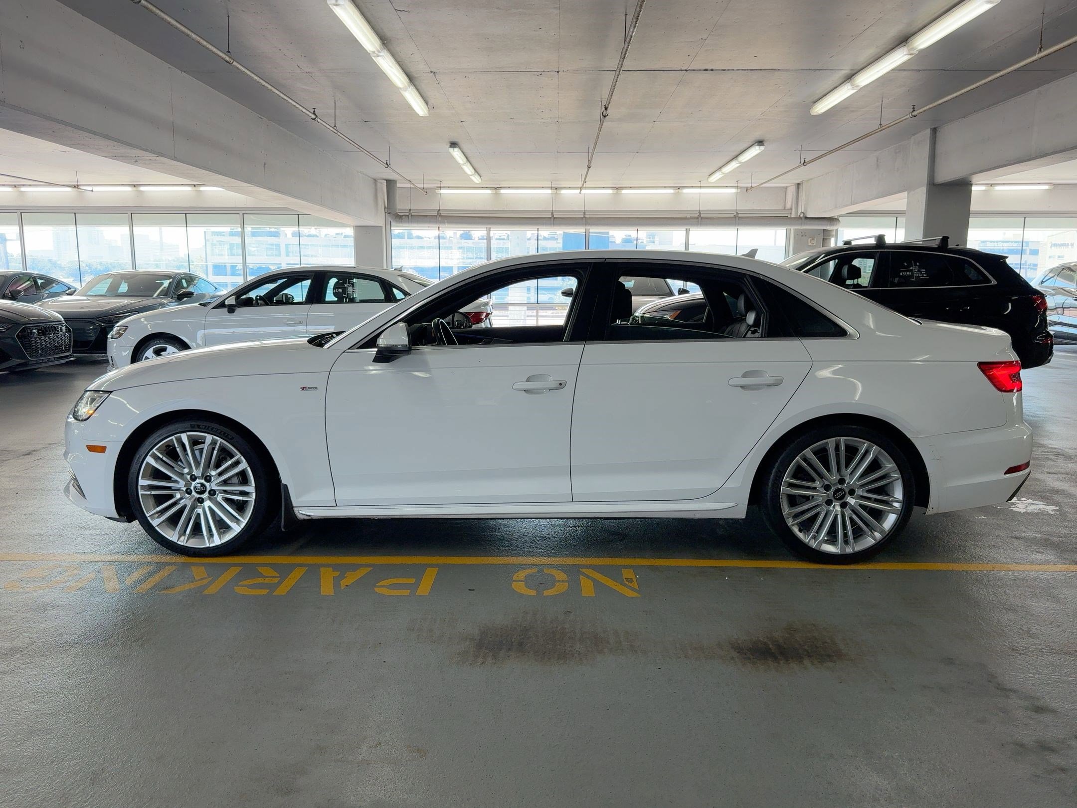 2017 Audi A4 Quattro Prestige photo 2