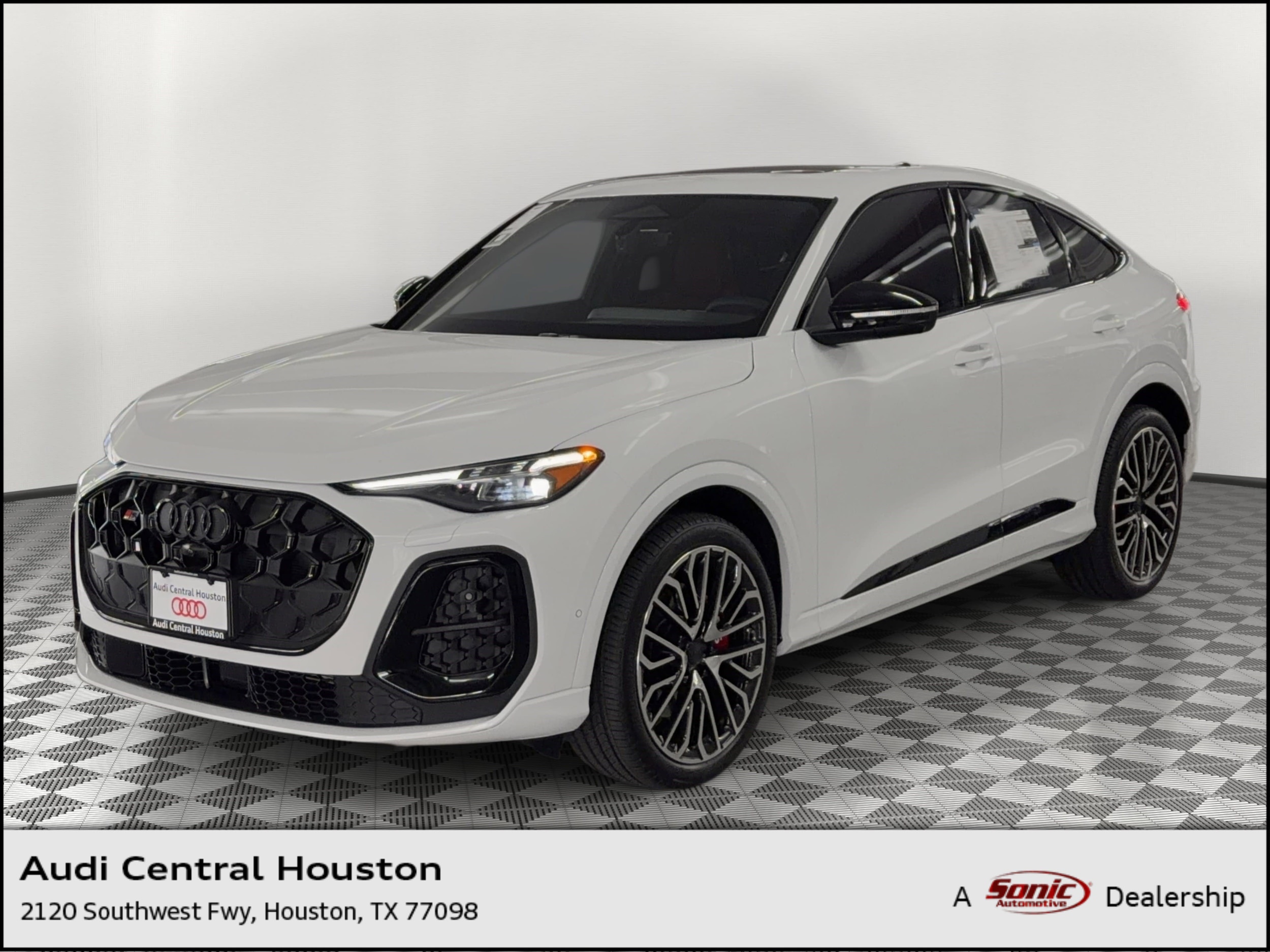 2026 Audi SQ5 Sportback Prestige quattro's photo
