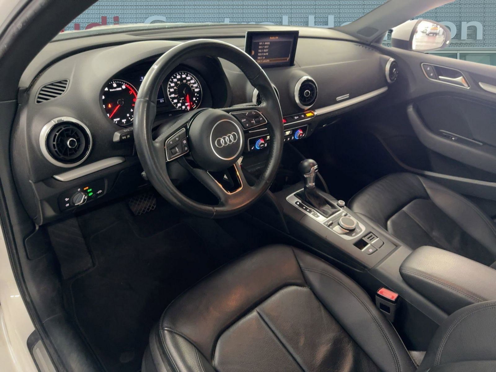 2018 Audi A3 Premium photo 3