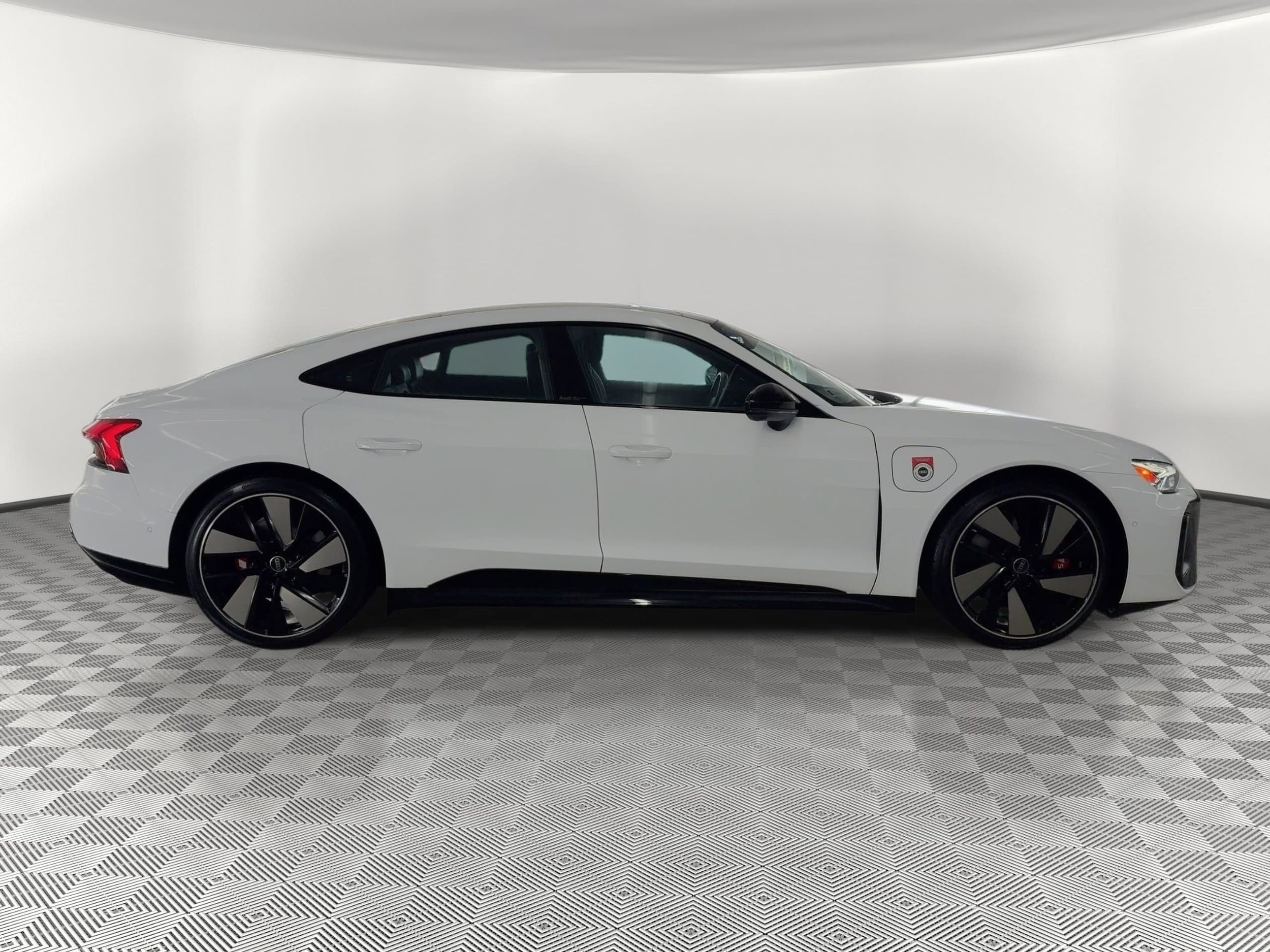 2026 Audi S e-tron GT Premium Plus - Photo 8