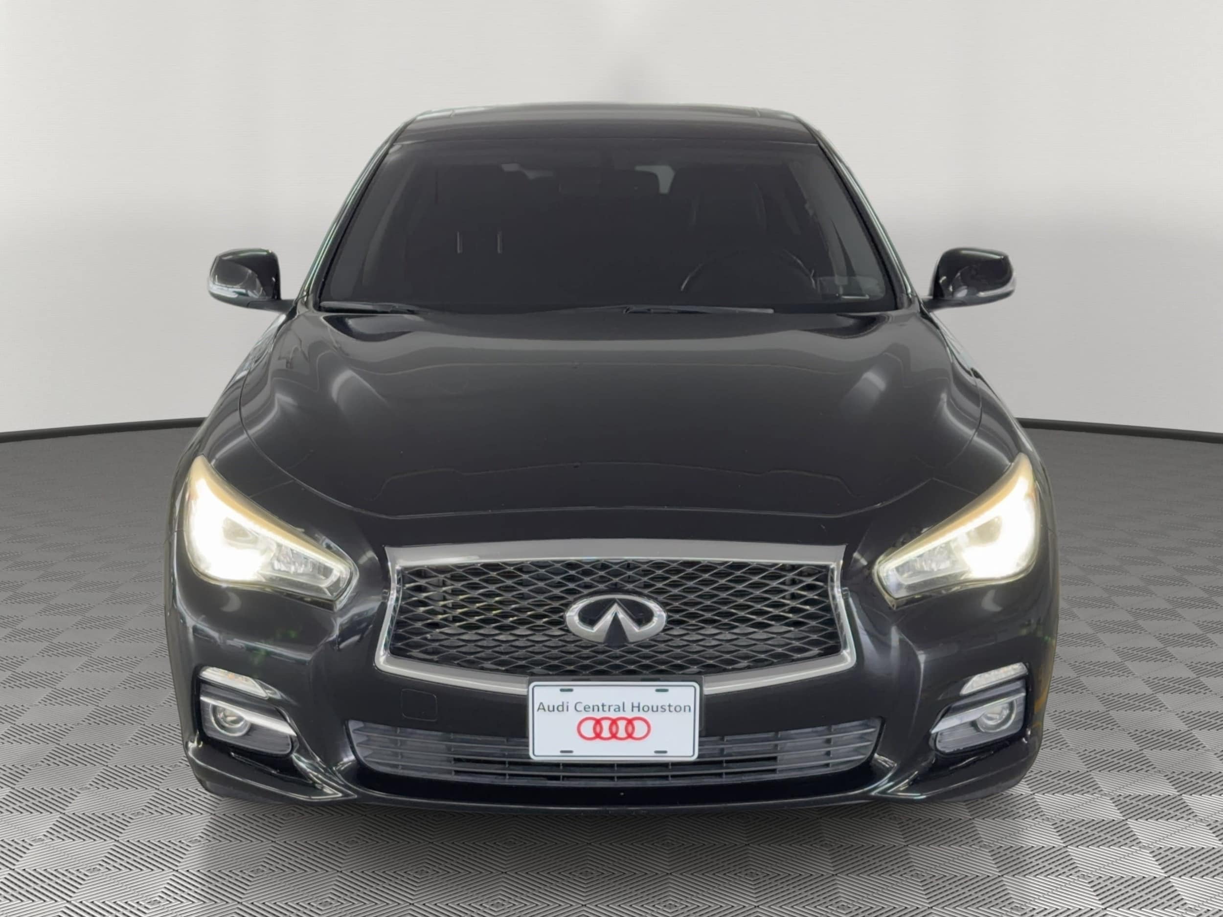 Q50 Premium Sedan
