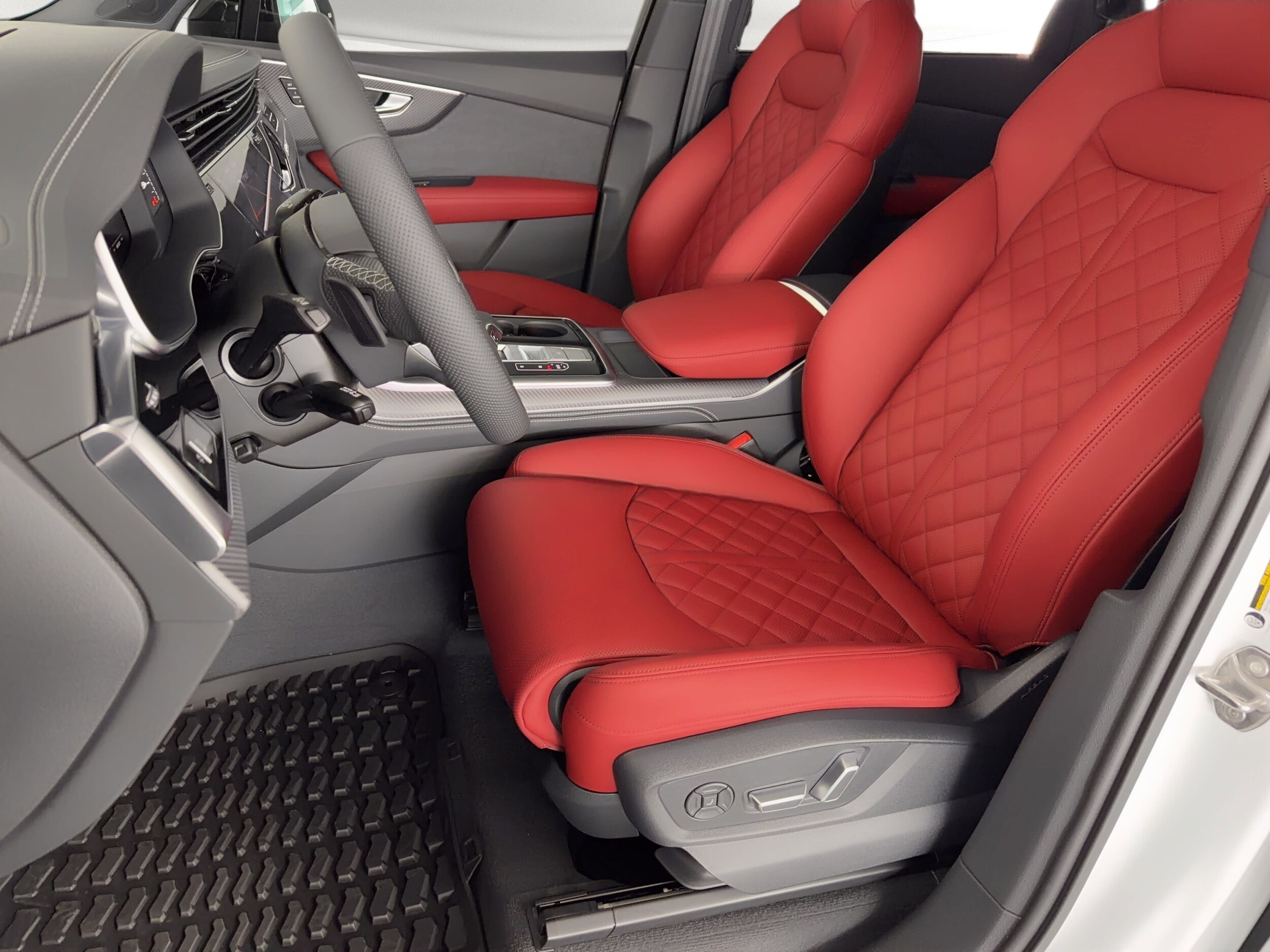 SQ7 Prestige SUV