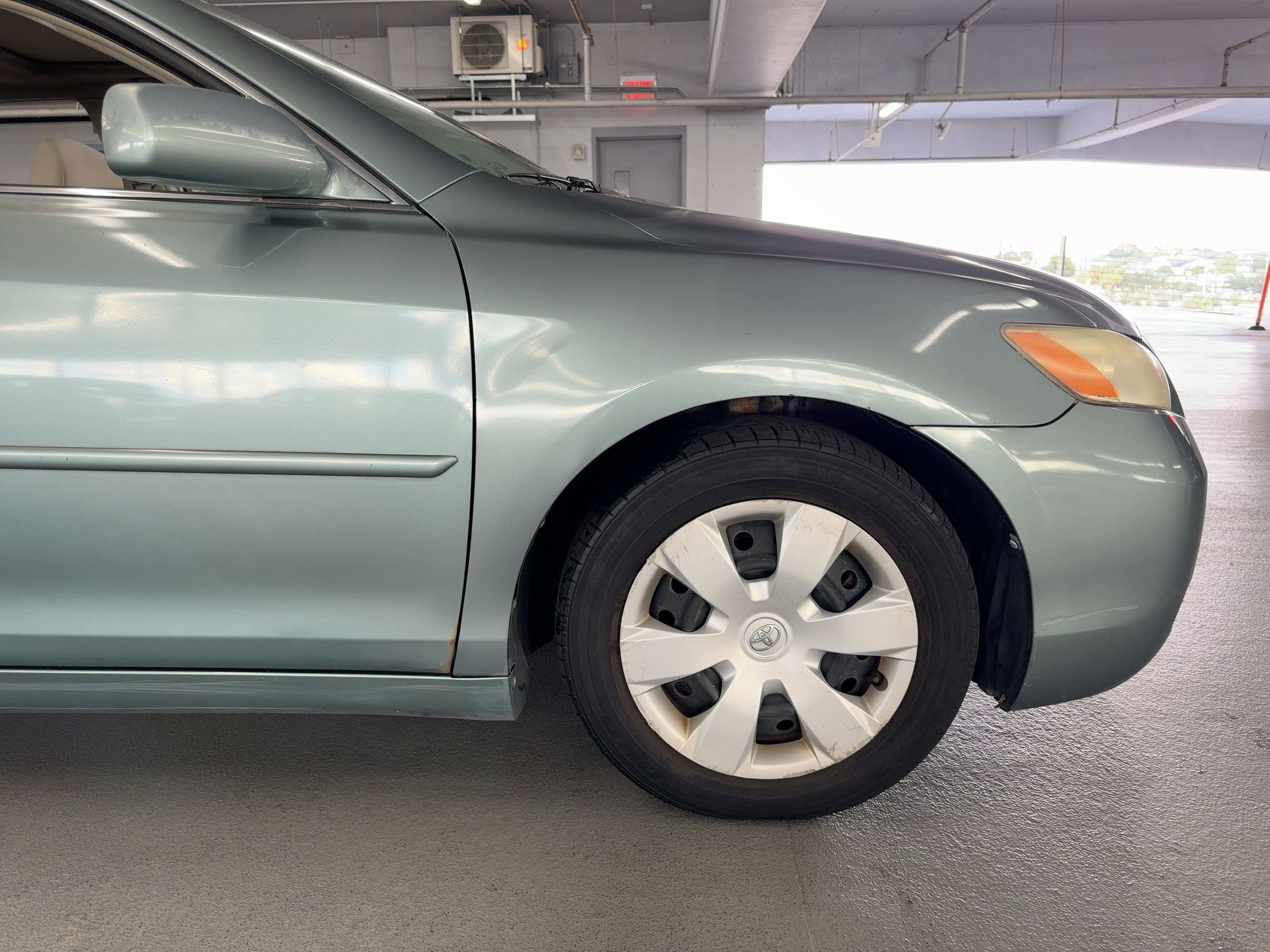 2007 Toyota Camry LE photo 3