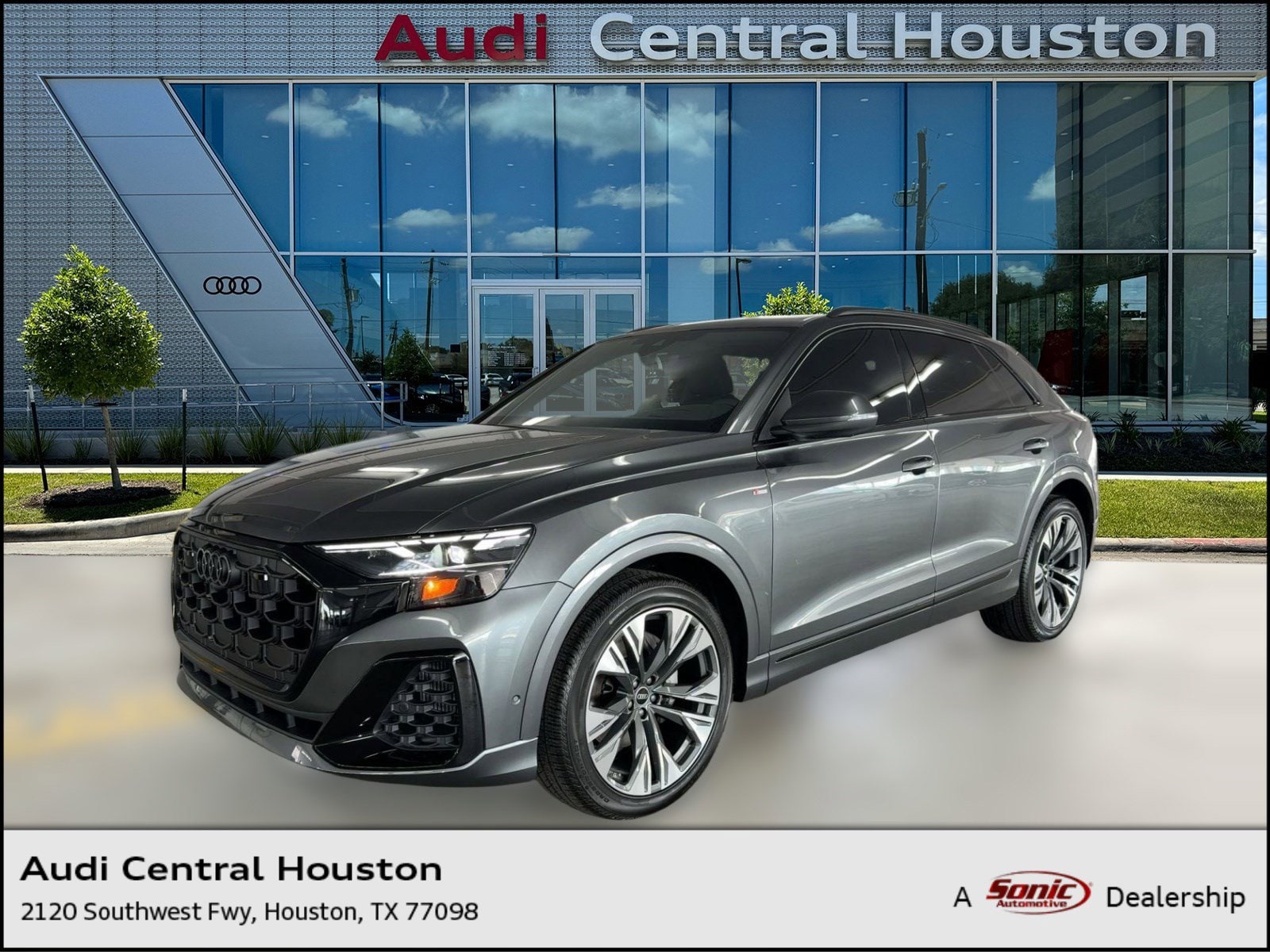 2026 Audi Q8 Prestige's photo