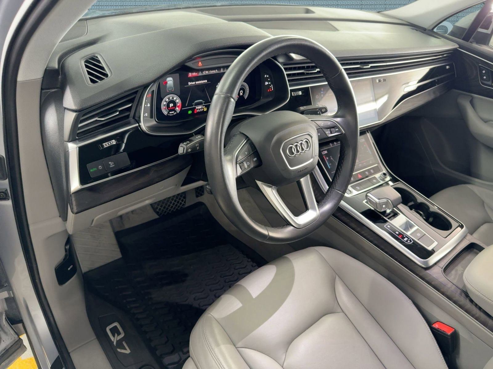 2021 Audi Q7 Premium photo 4