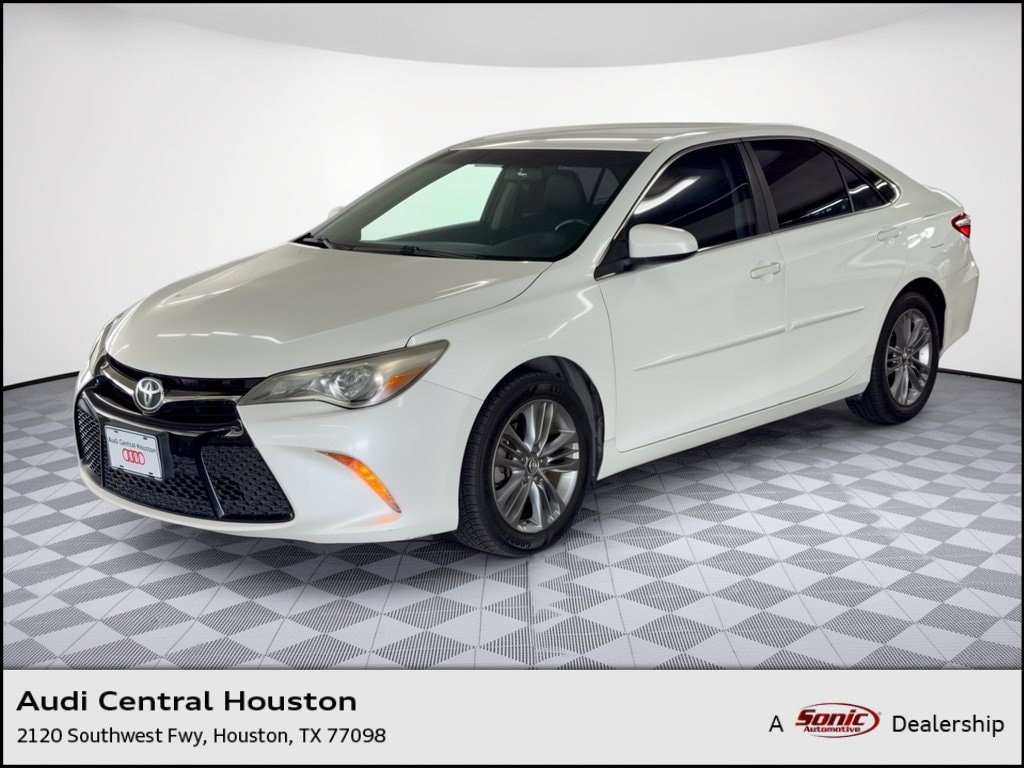 Used 2015 Toyota Camry SE