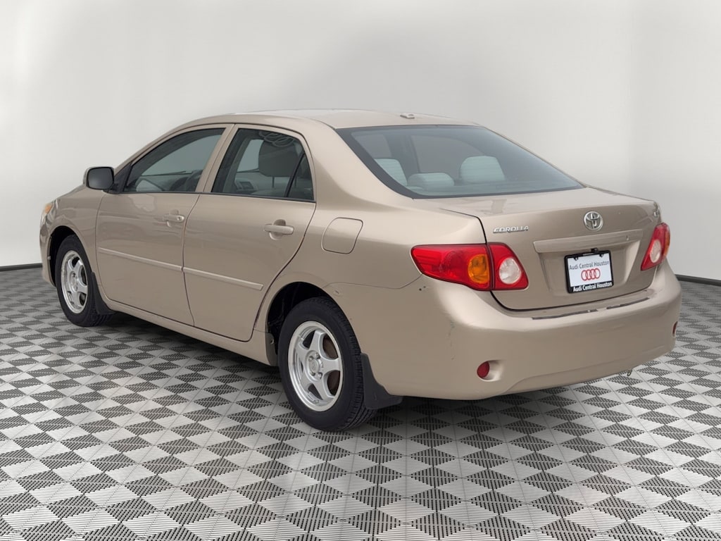 Used 2009 Toyota Corolla LE Sedan