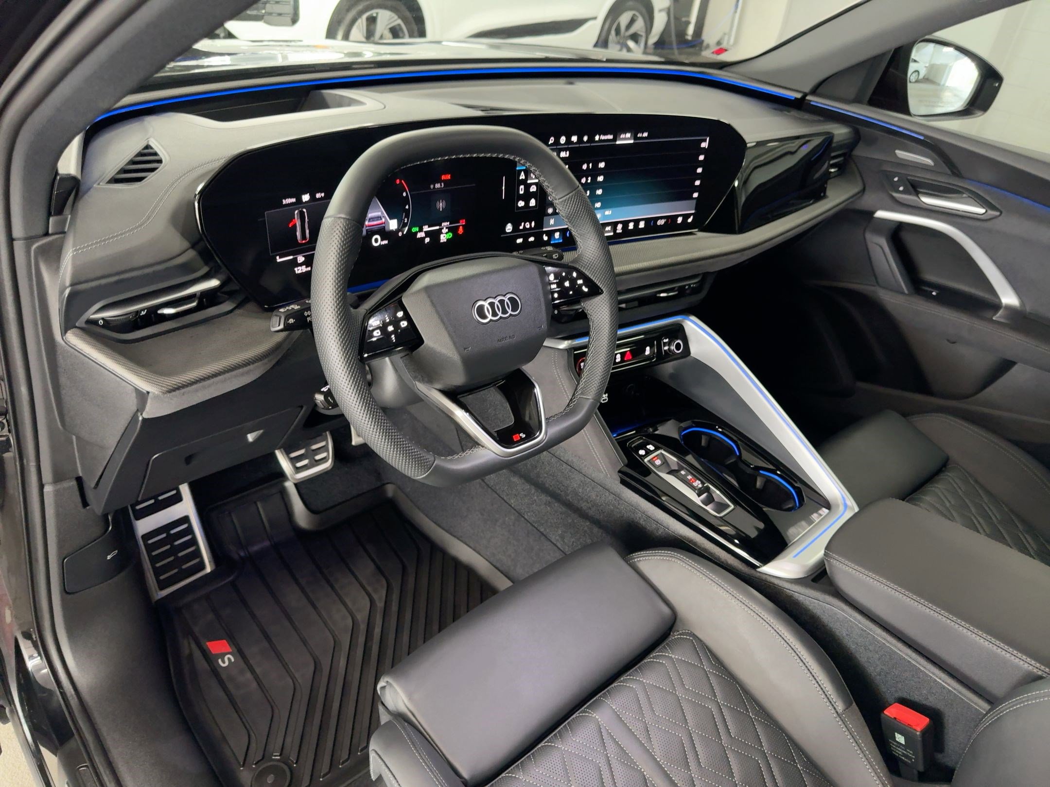 2025 Audi SQ5 Premium Plus photo 4
