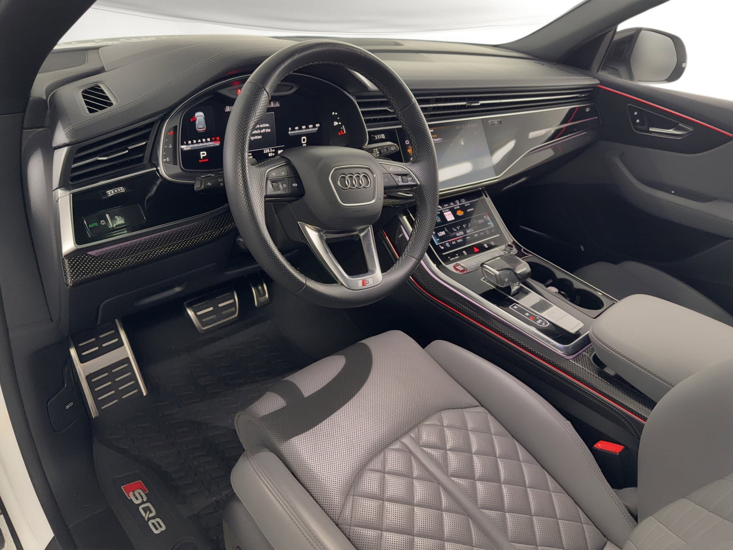 SQ8 Prestige SUV