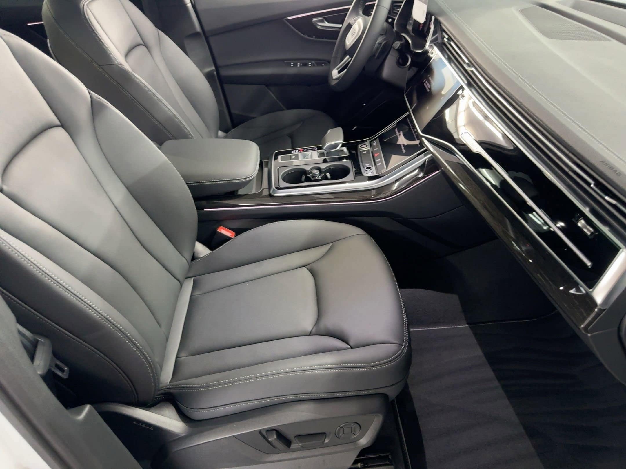 2026 Audi Q7 Premium - Photo 30