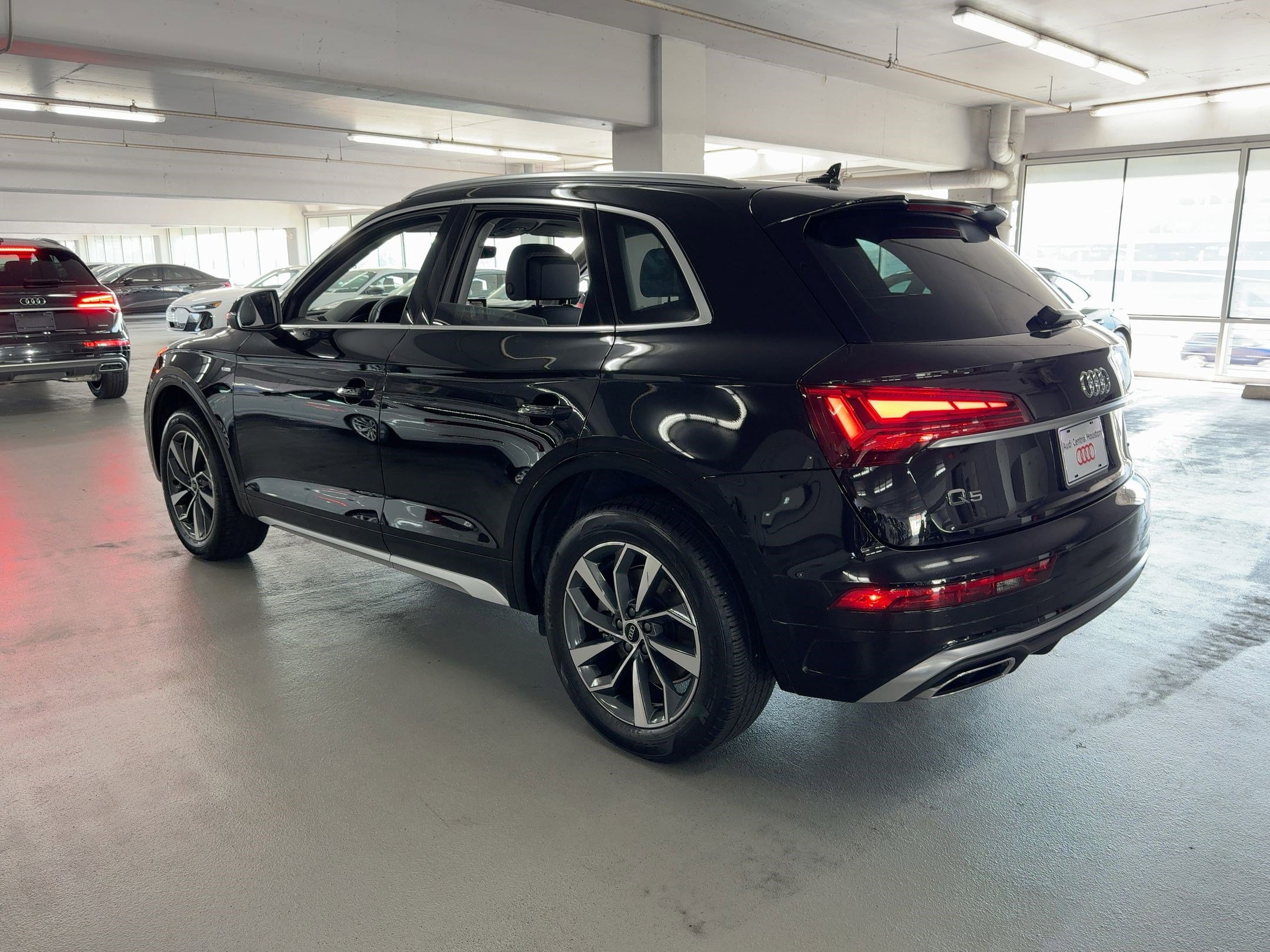 2023 Audi Q5 S line Premium Plus photo 3