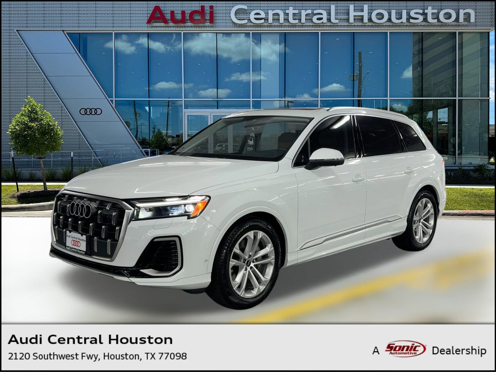 2026 Audi Q7 Premium Plus's photo