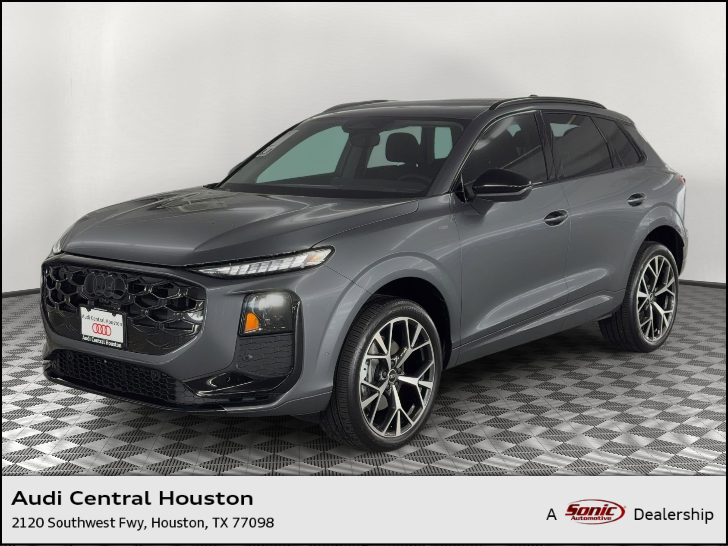 2026 Audi Q3 S line quattro's photo