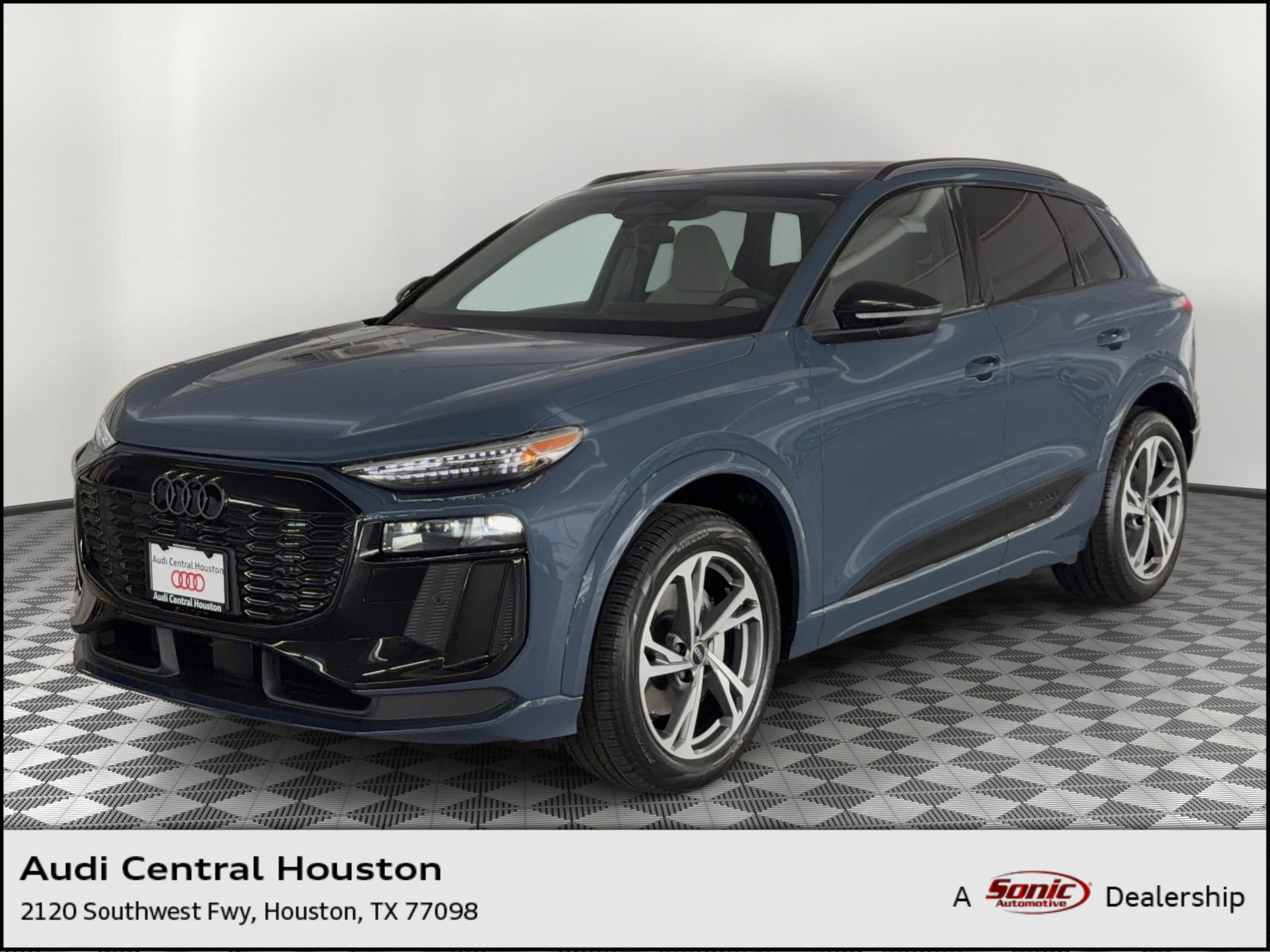2027 Audi Q6 e-tron Premium Plus quattro's photo