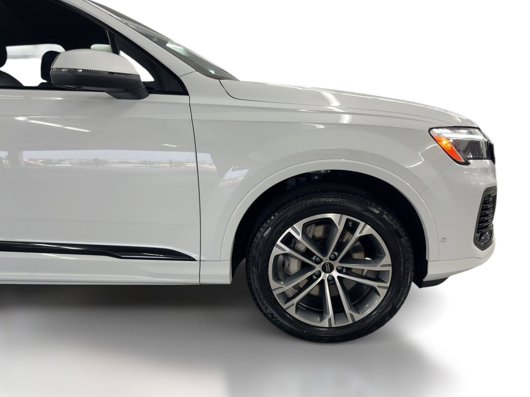 2026 Audi Q7 Premium - Photo 12