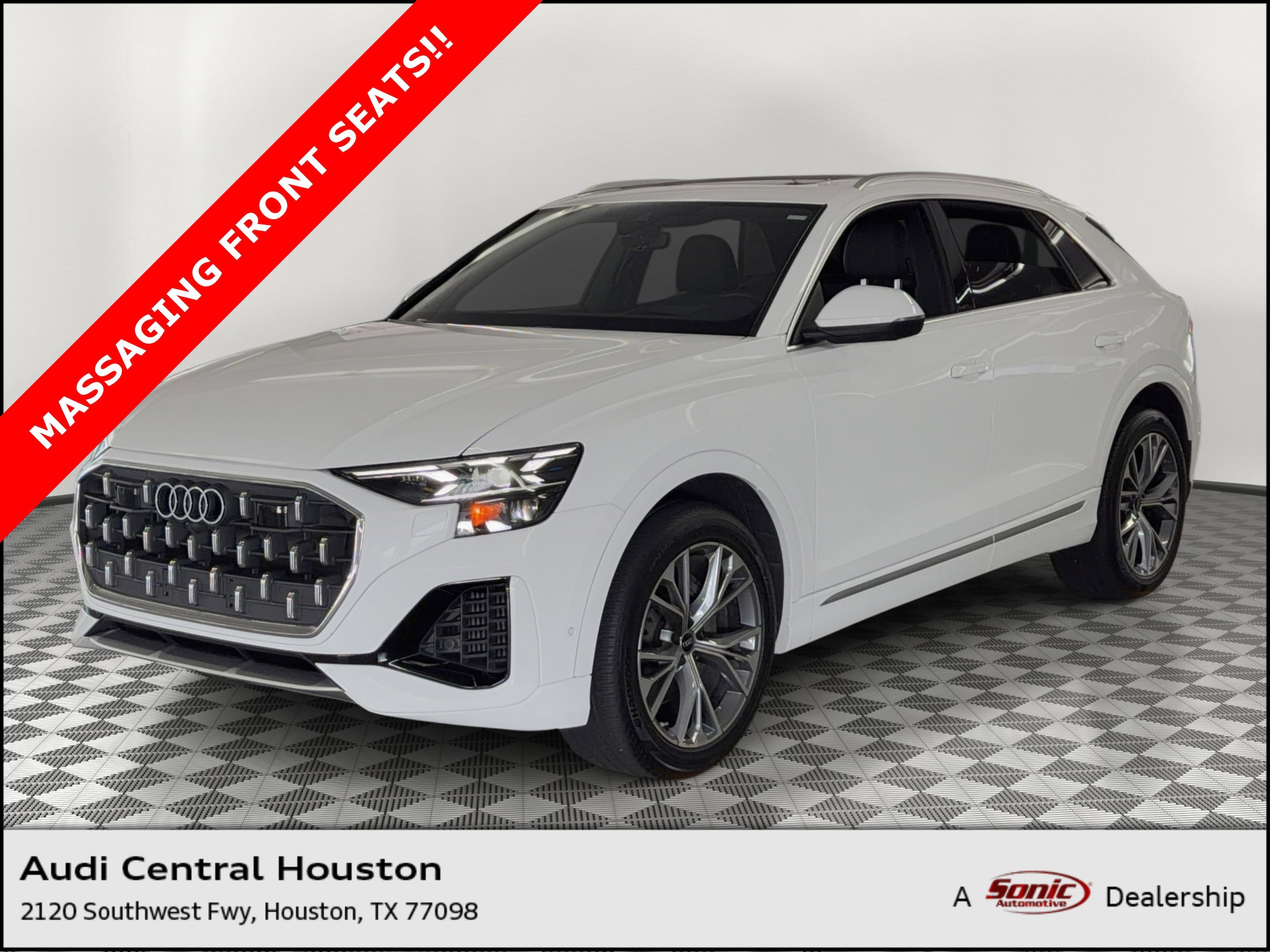2024 Audi Q8 55 Prestige Tiptonic quattro's photo