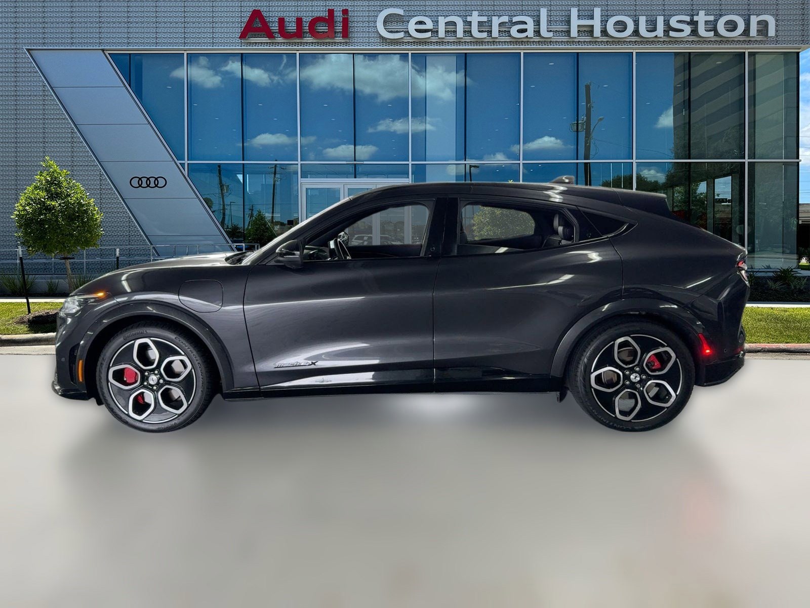 Used 2022 Ford Mustang Mach-E GT AWD with VIN 3FMTK4SE5NMA59178 for sale in Houston, TX