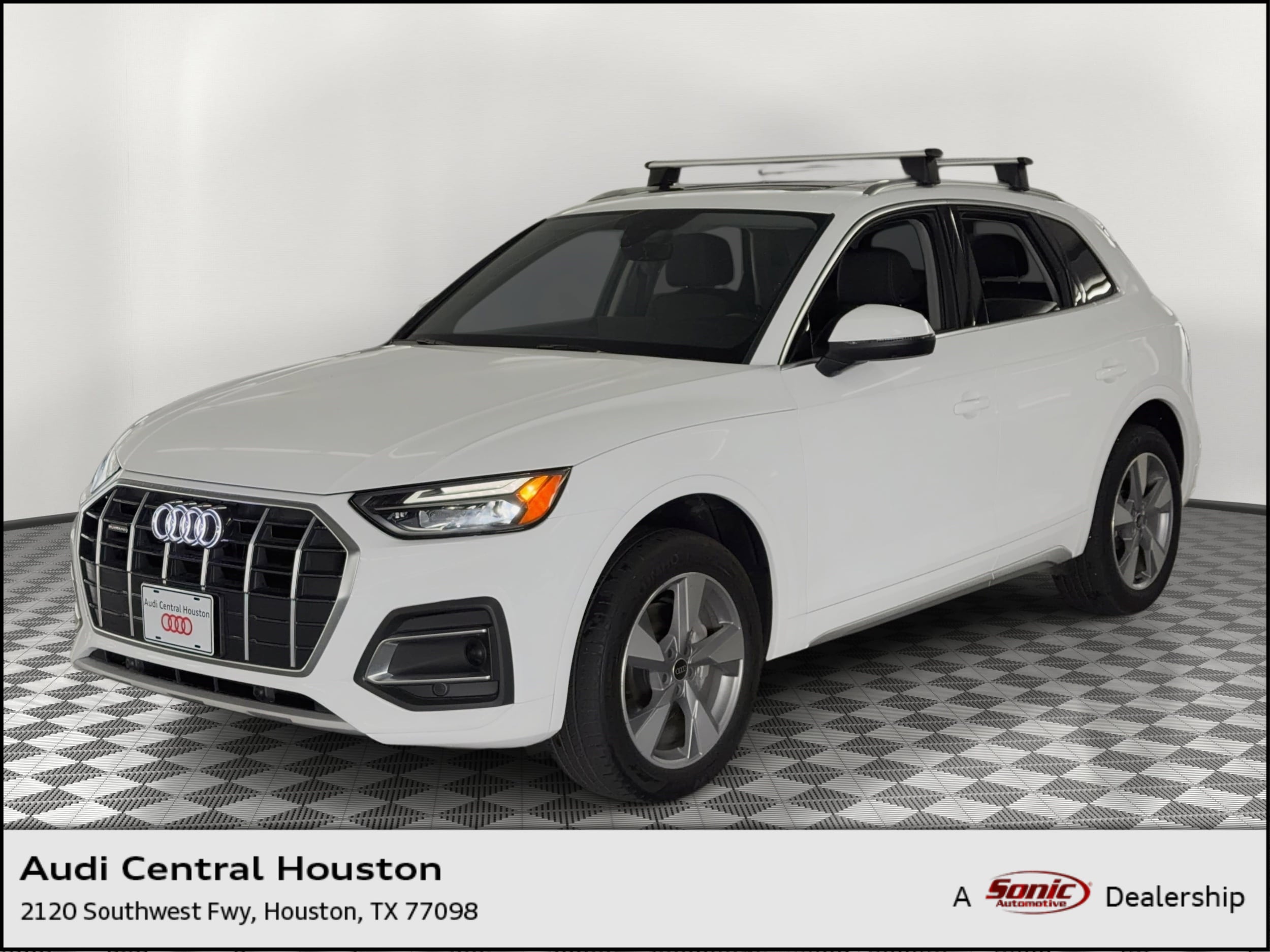 2024 Audi Q5 40 Premium's photo