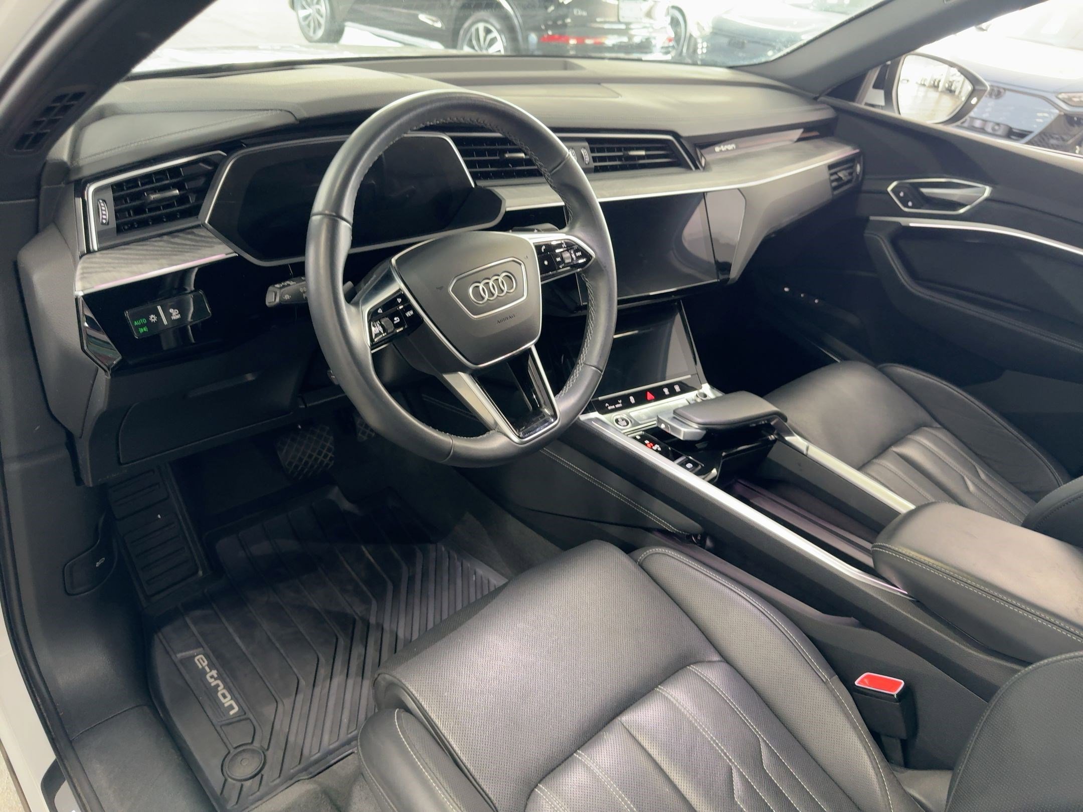2023 Audi e-tron Sportback S line Prestige photo 4