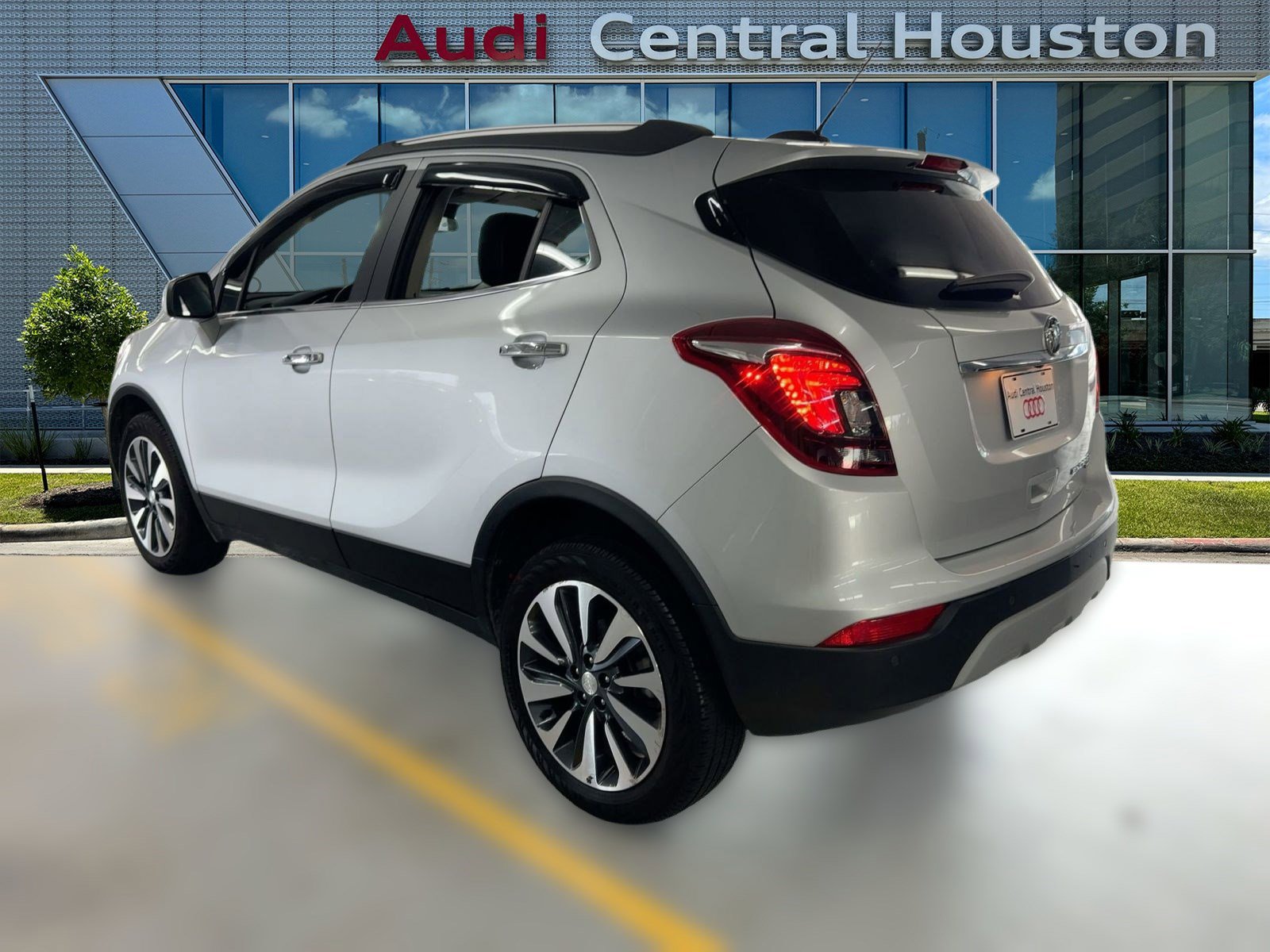 2021 Buick Encore Preferred photo 3