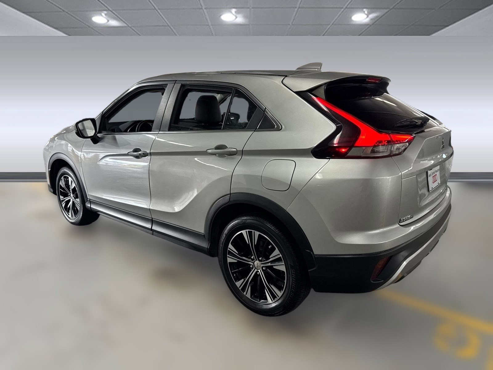 2022 Mitsubishi Eclipse Cross SE photo 3