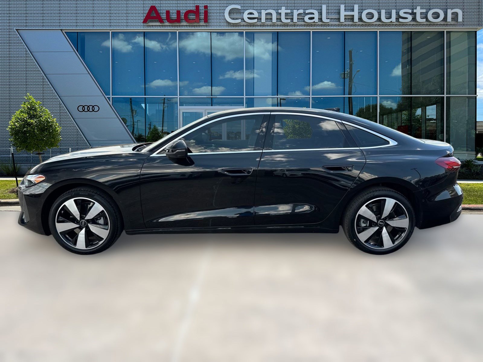 2025 Audi A5 2.0T Premium Plus photo 2