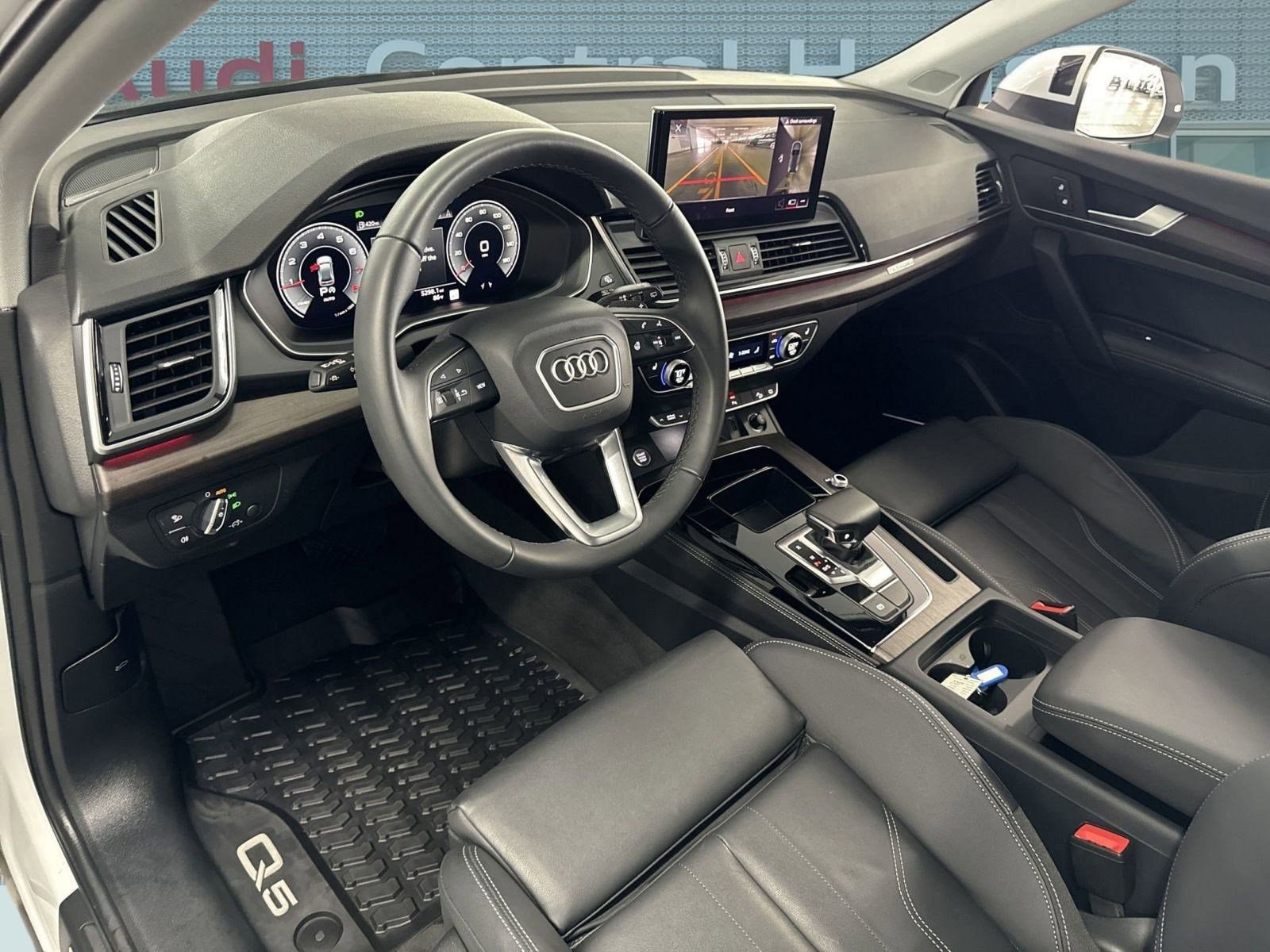 2025 Audi Q5 S line Premium Plus photo 3