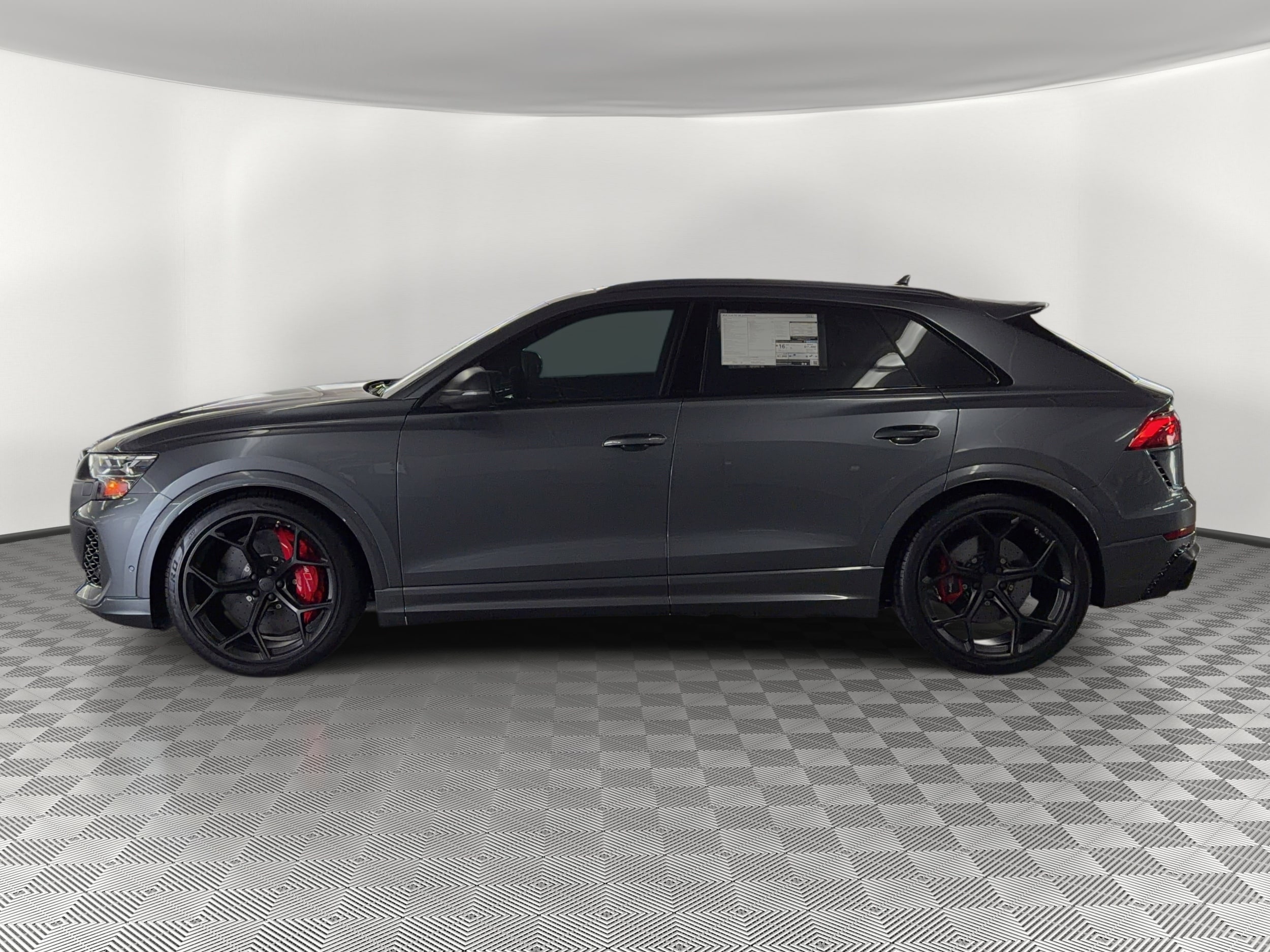 RS Q8 Performance SUV