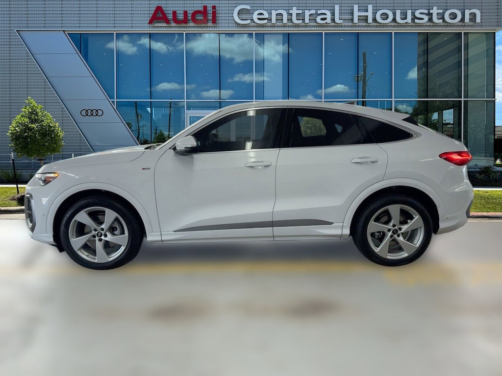 New 2025 Audi Q5 Sportback 2.0T Prestige SUV
