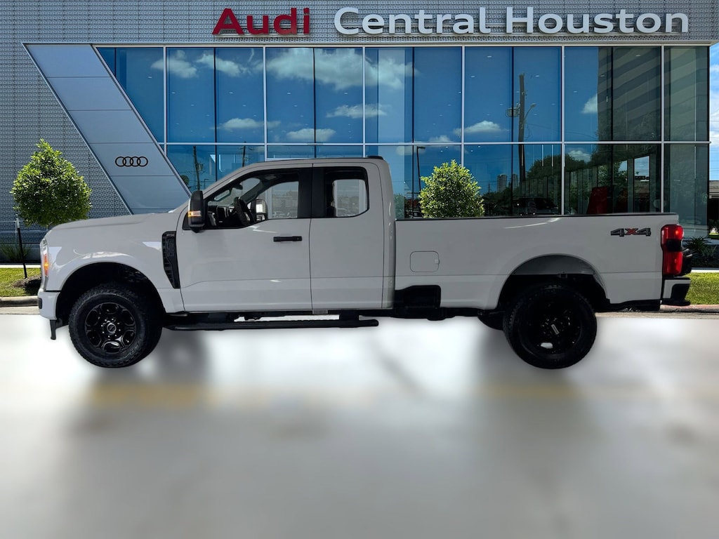Used 2023 Ford F-350 XL Truck Super Cab