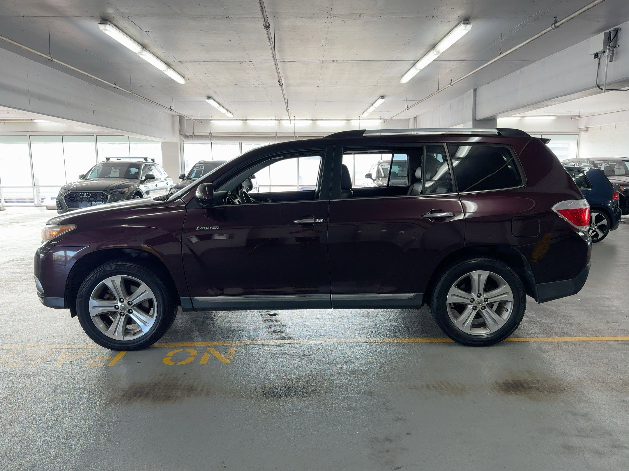 2012 Toyota Highlander Limited photo 2