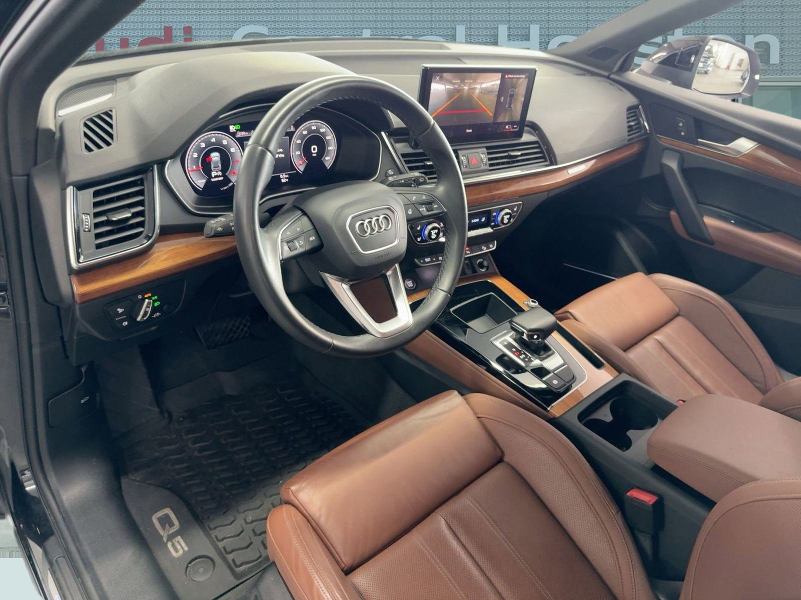 2023 Audi Q5 S line Premium Plus photo 3