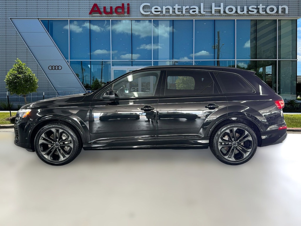 New 2026 Audi Q7 55 Premium Plus SUV